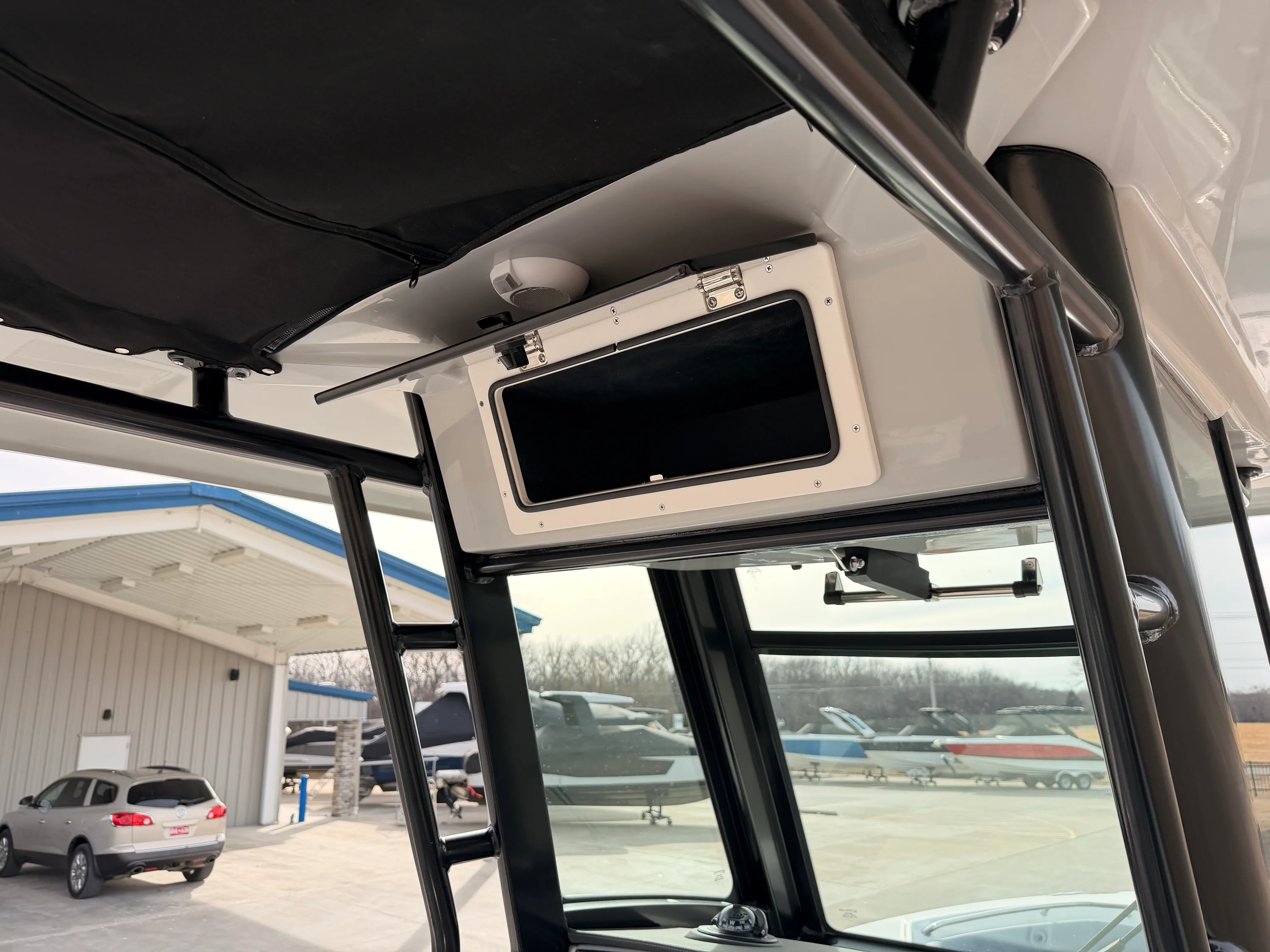 2026 Boston Whaler 250 Outrage Image Thumbnail #16