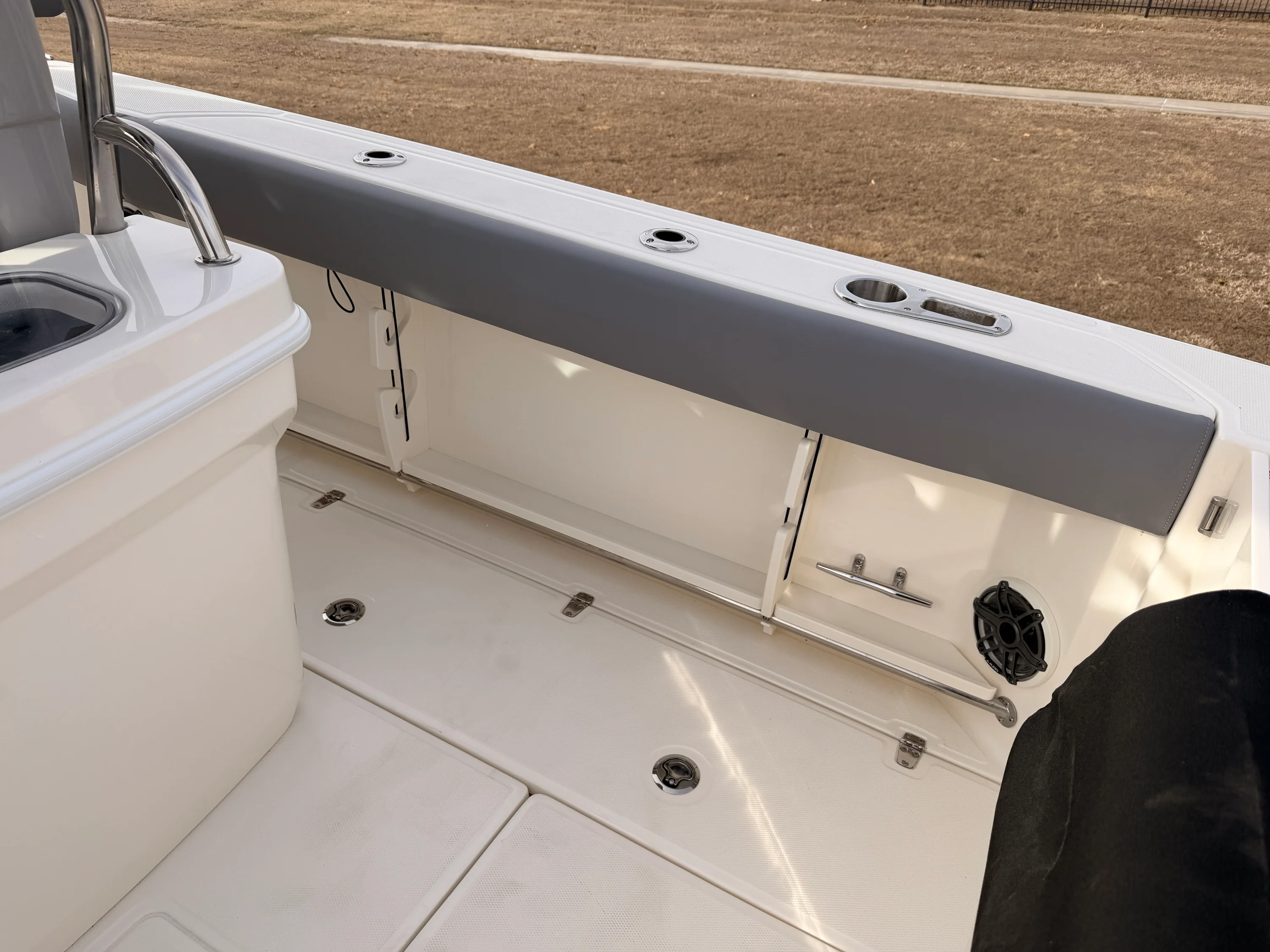 2026 Boston Whaler 250 Outrage Image Thumbnail #10