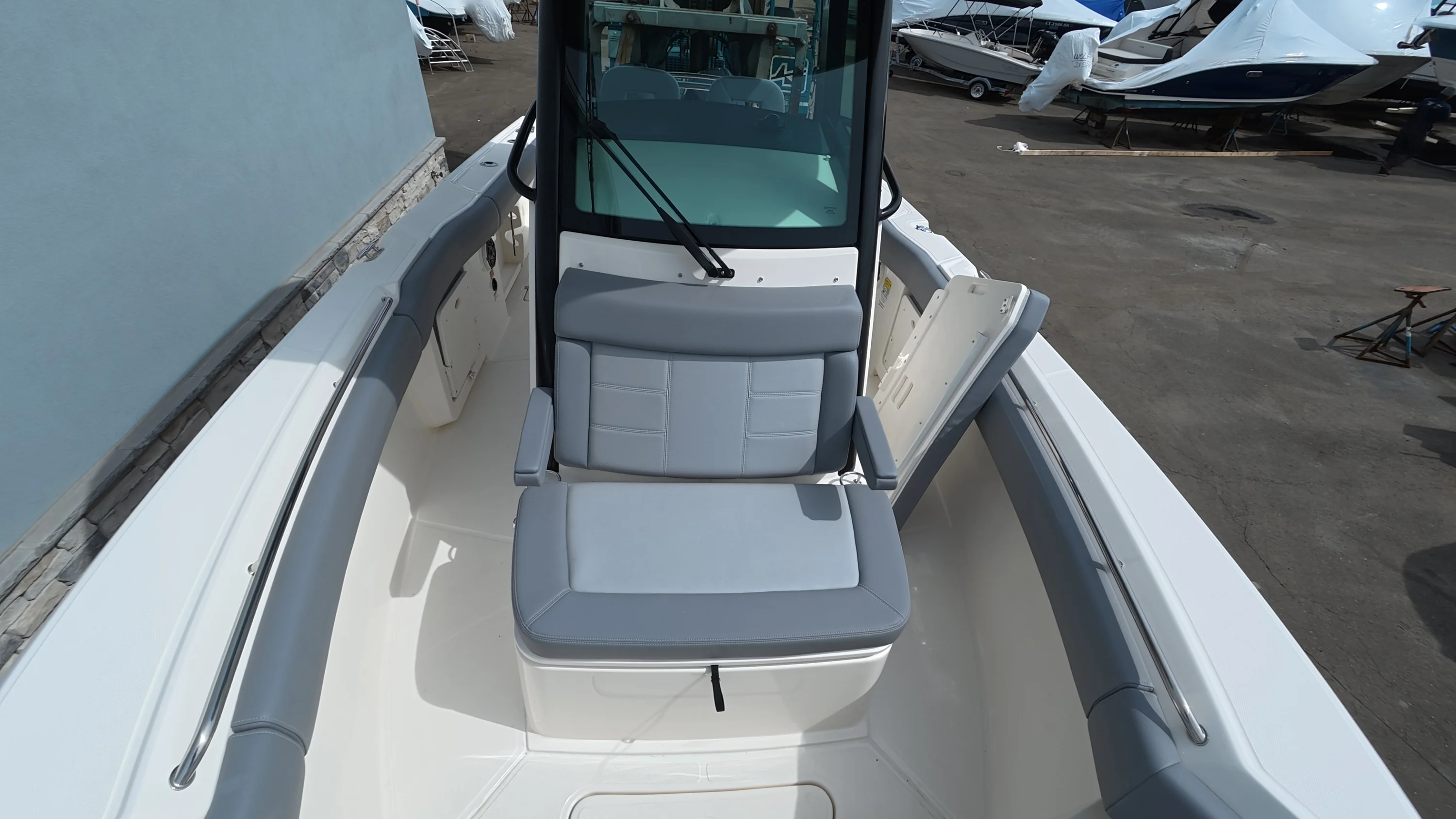 2026 Boston Whaler 250 Outrage Image Thumbnail #37