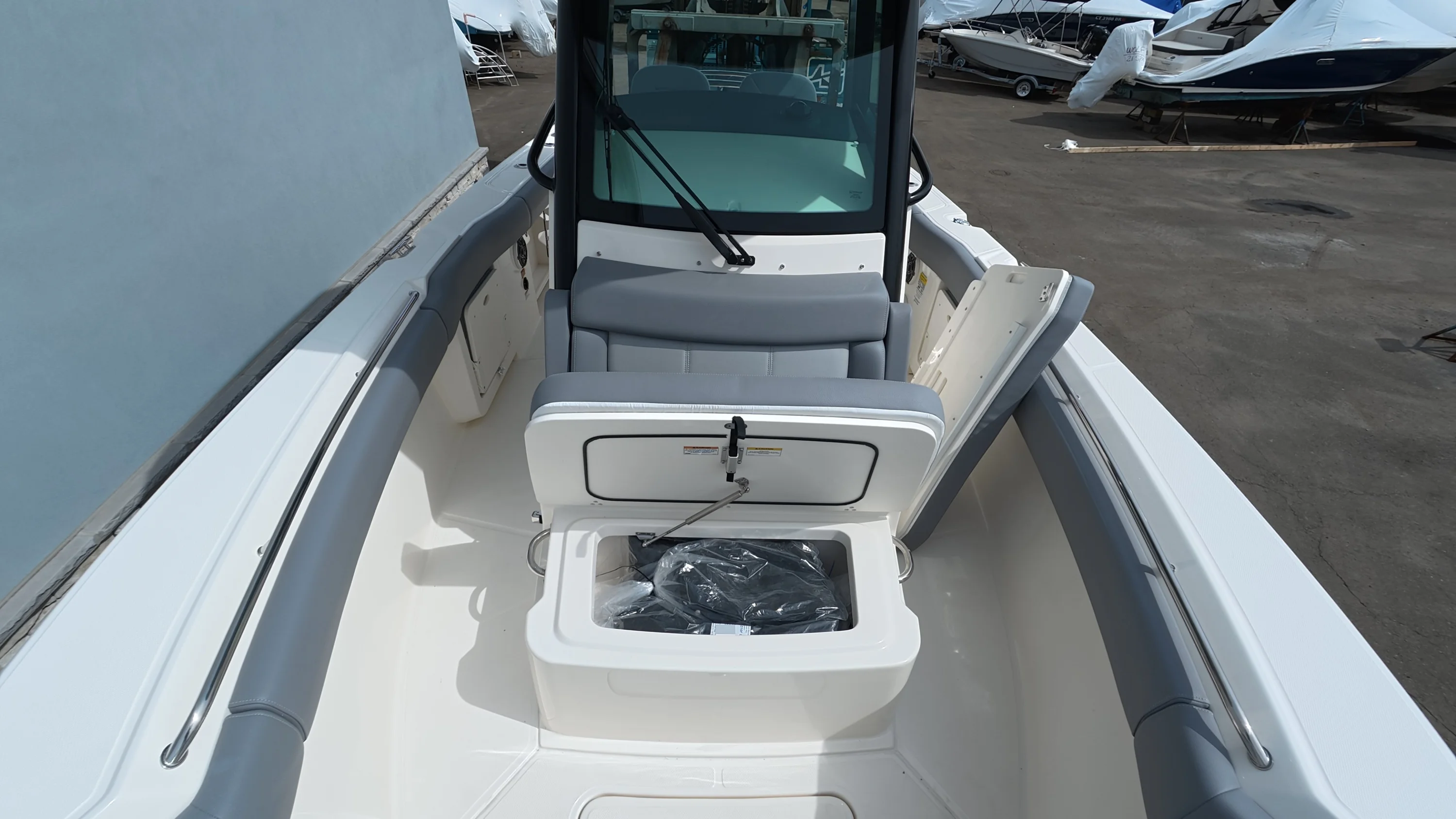 2026 Boston Whaler 250 Outrage Image Thumbnail #38