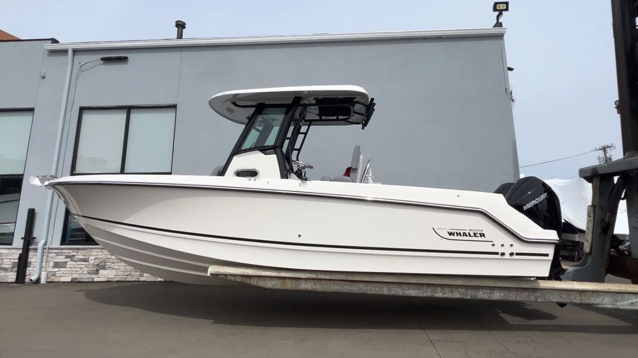 2026 Boston Whaler 250 Outrage Image Thumbnail #0