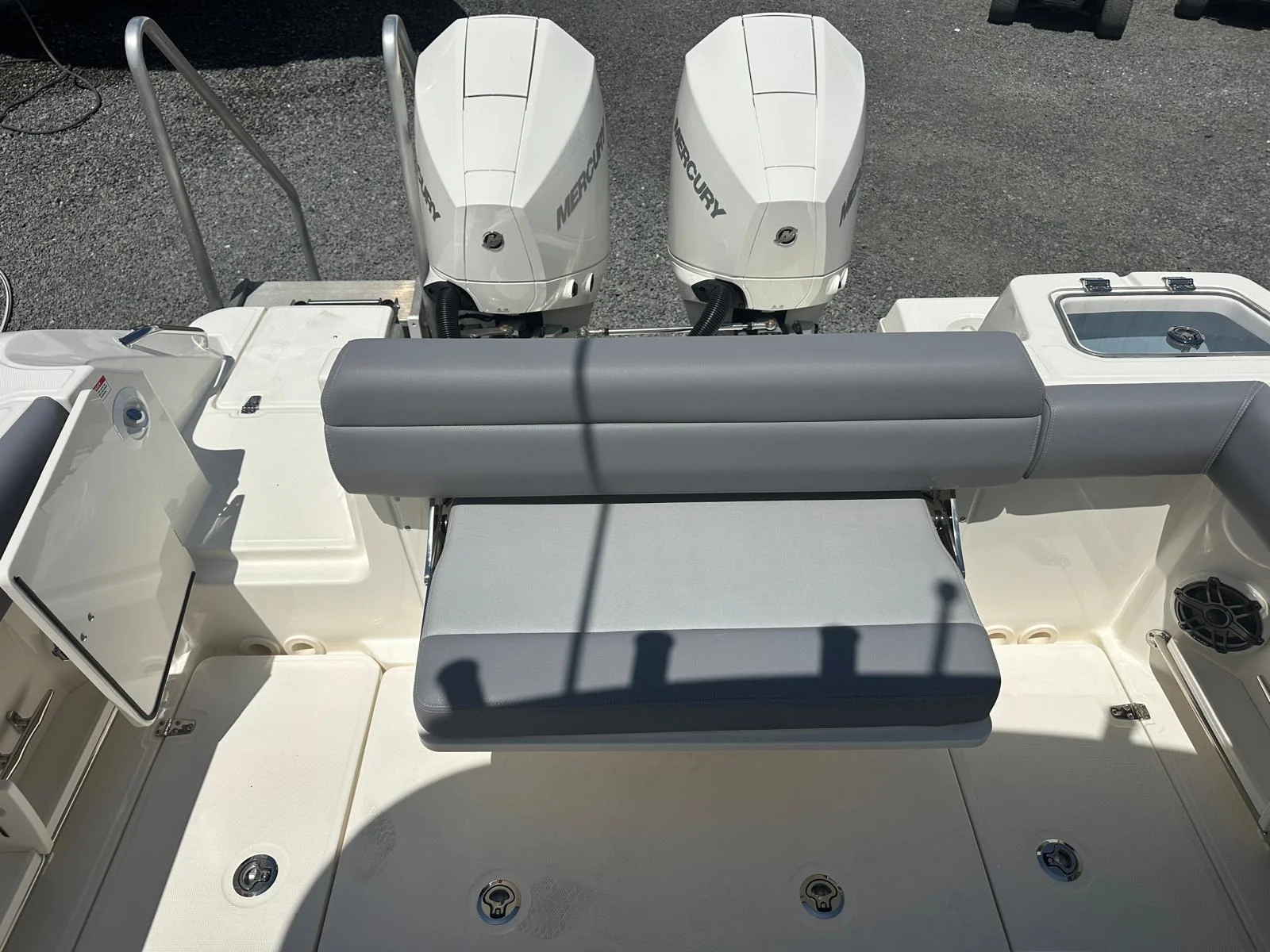 2026 Boston Whaler 250 Outrage Image Thumbnail #25