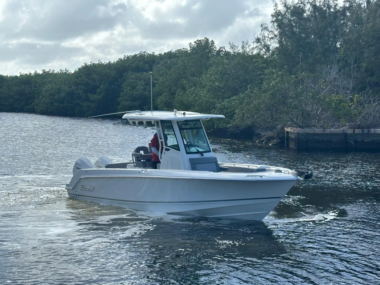 2026 Boston Whaler 250 Outrage Image Thumbnail #8