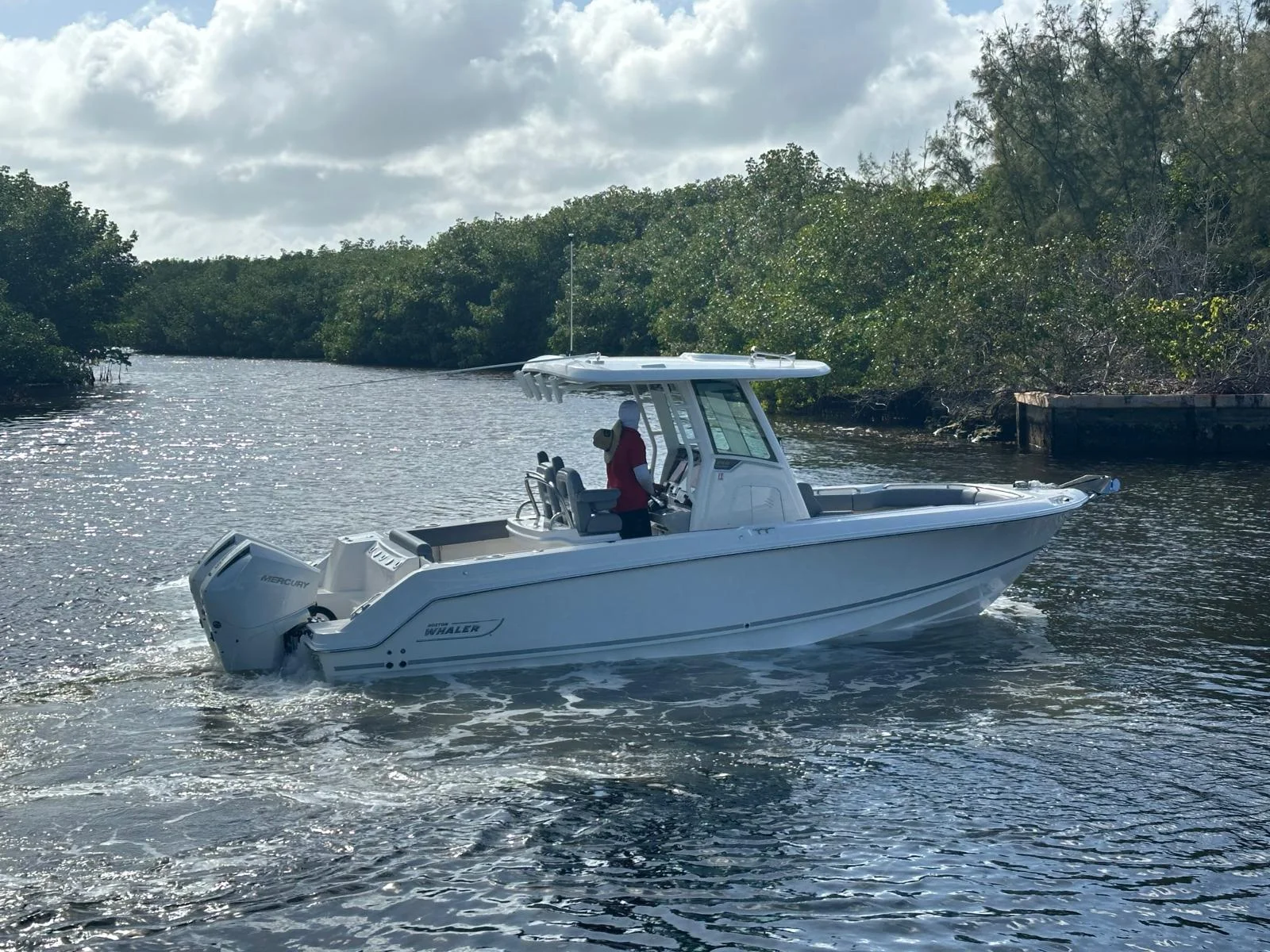2026 Boston Whaler 250 Outrage Image Thumbnail #6