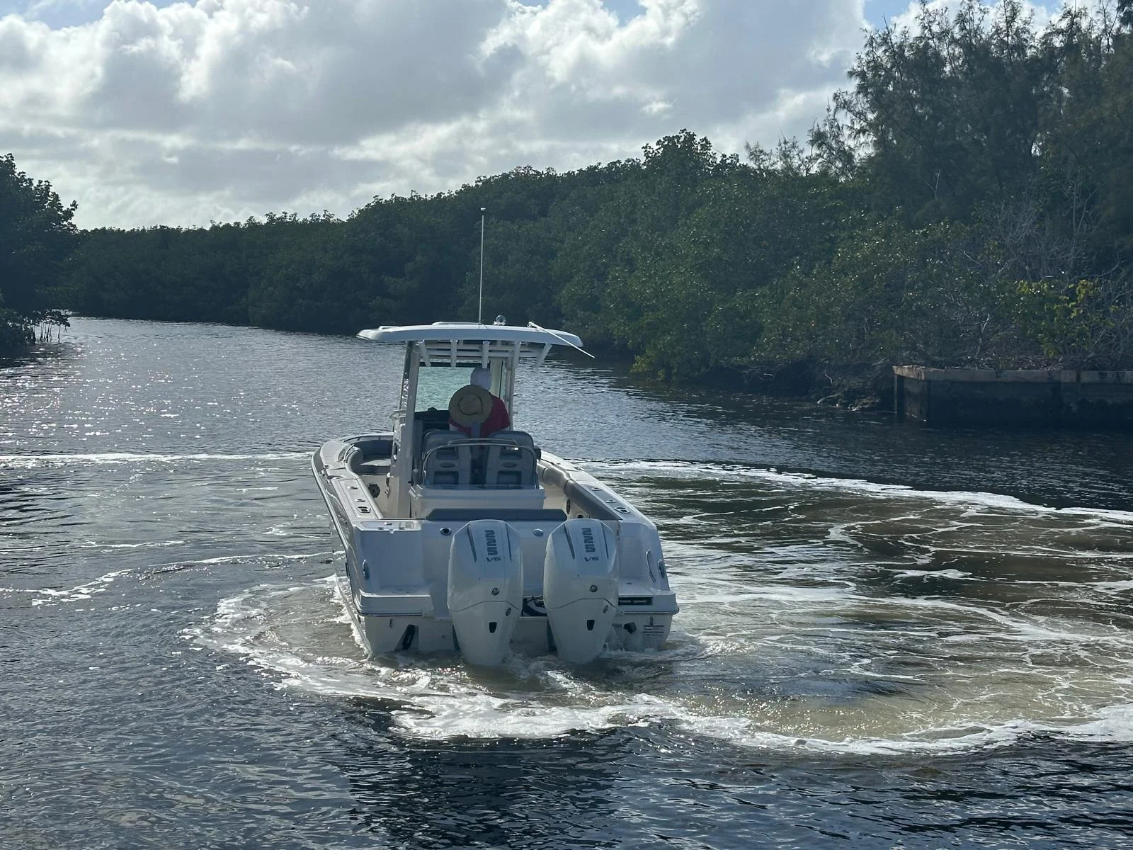 2026 Boston Whaler 250 Outrage Image Thumbnail #3