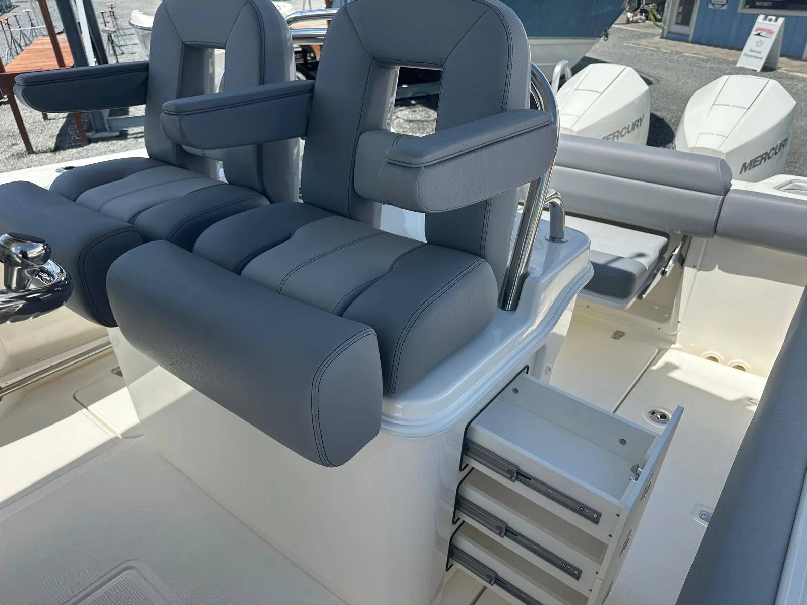 2026 Boston Whaler 250 Outrage Image Thumbnail #22