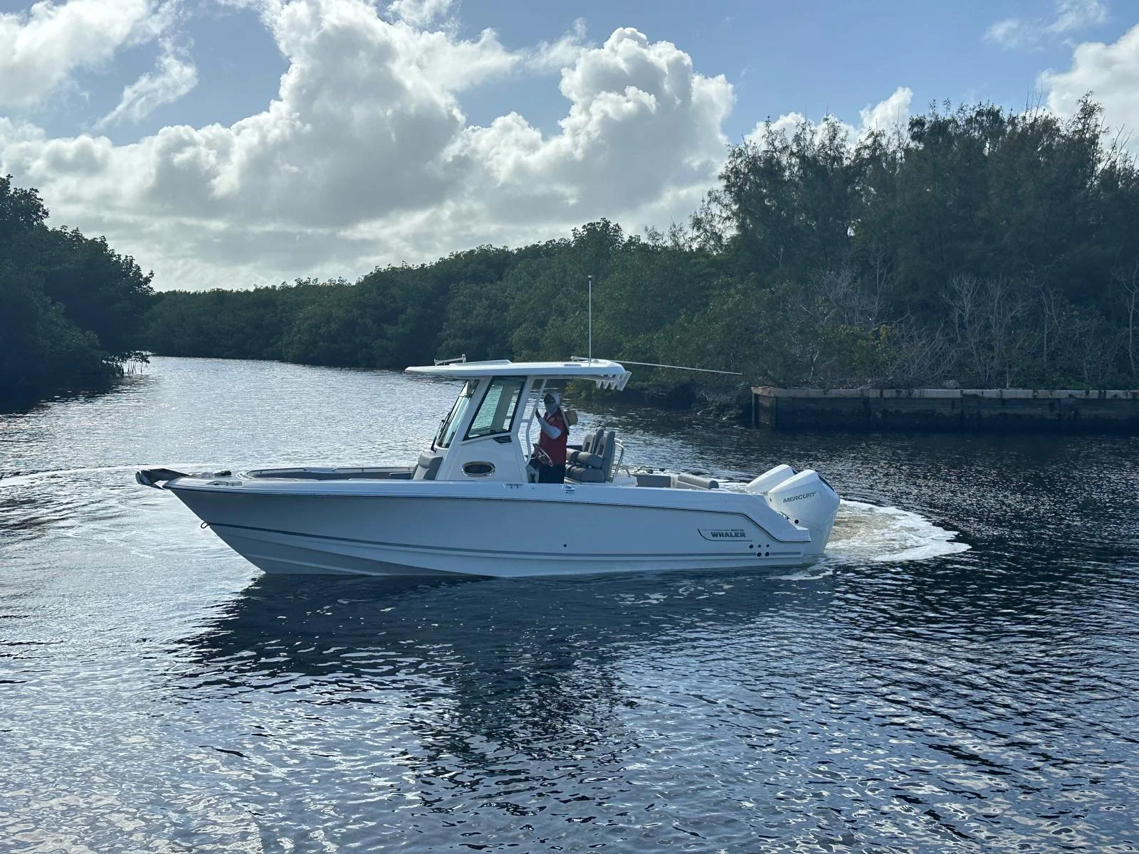 2026 Boston Whaler 250 Outrage Image Thumbnail #0