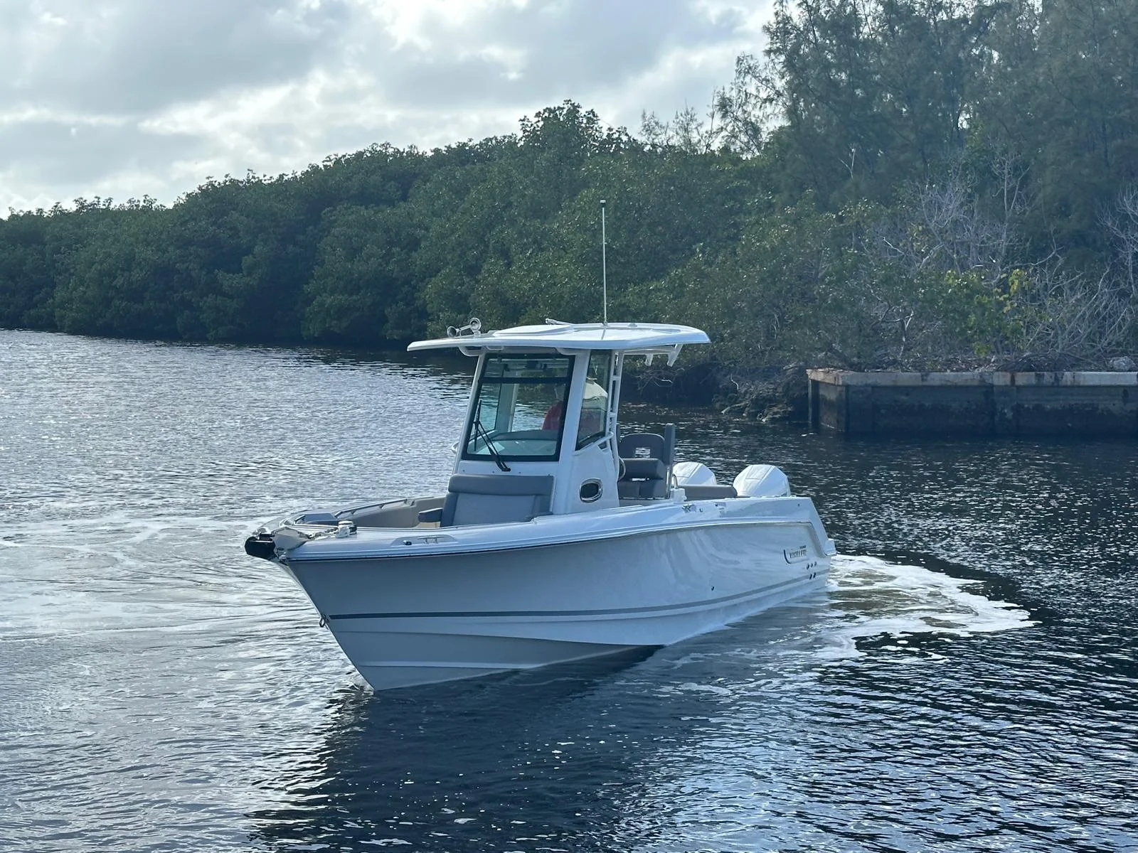 2026 Boston Whaler 250 Outrage Image Thumbnail #12