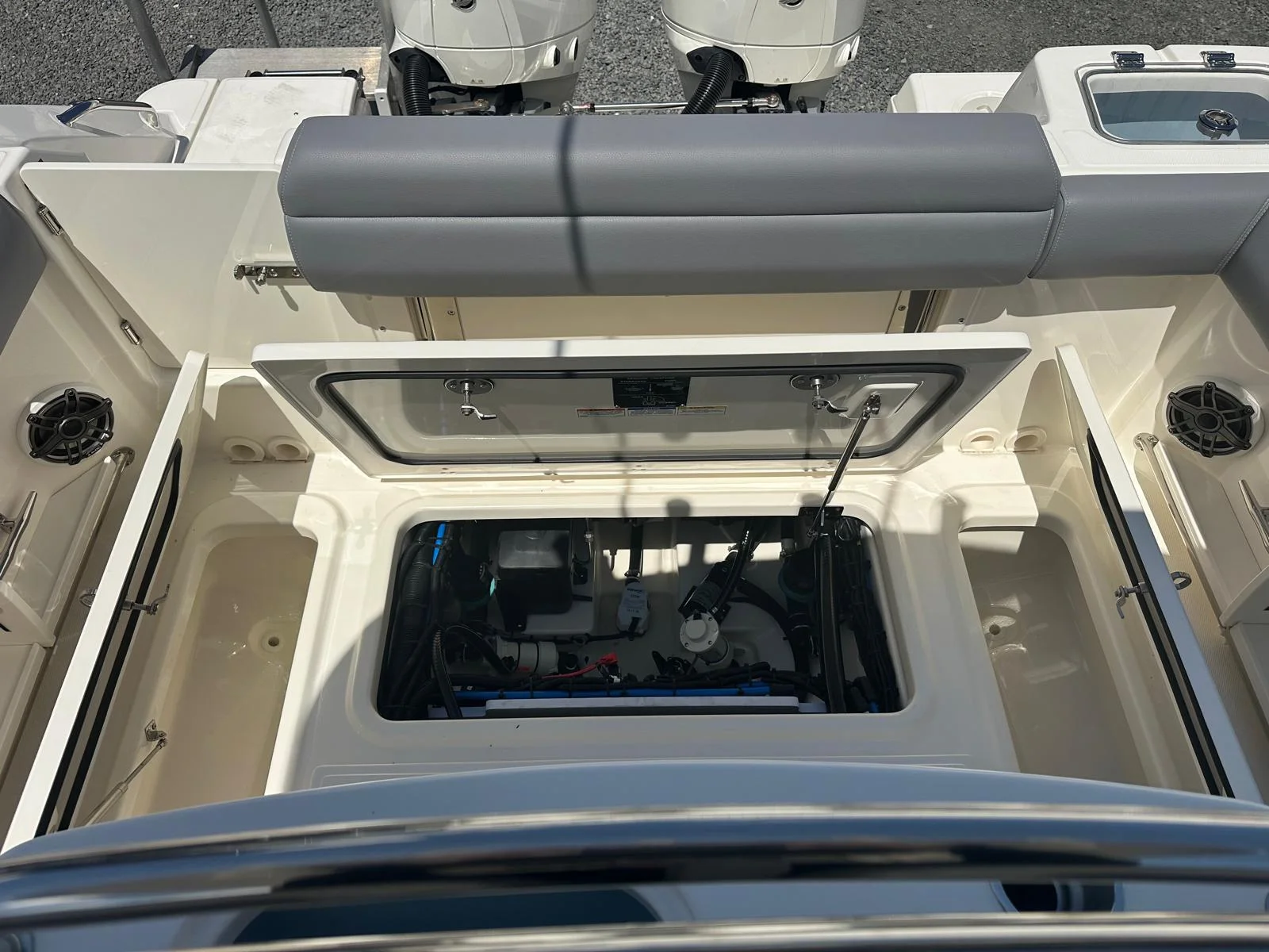 2026 Boston Whaler 250 Outrage Image Thumbnail #26