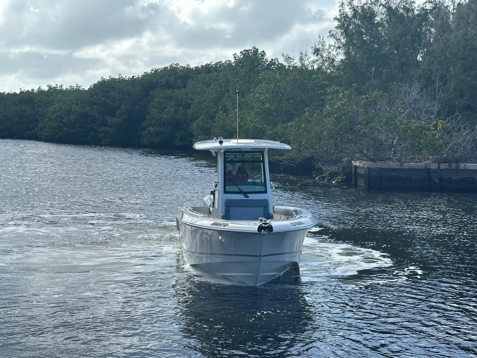 2026 Boston Whaler 250 Outrage Image Thumbnail #9