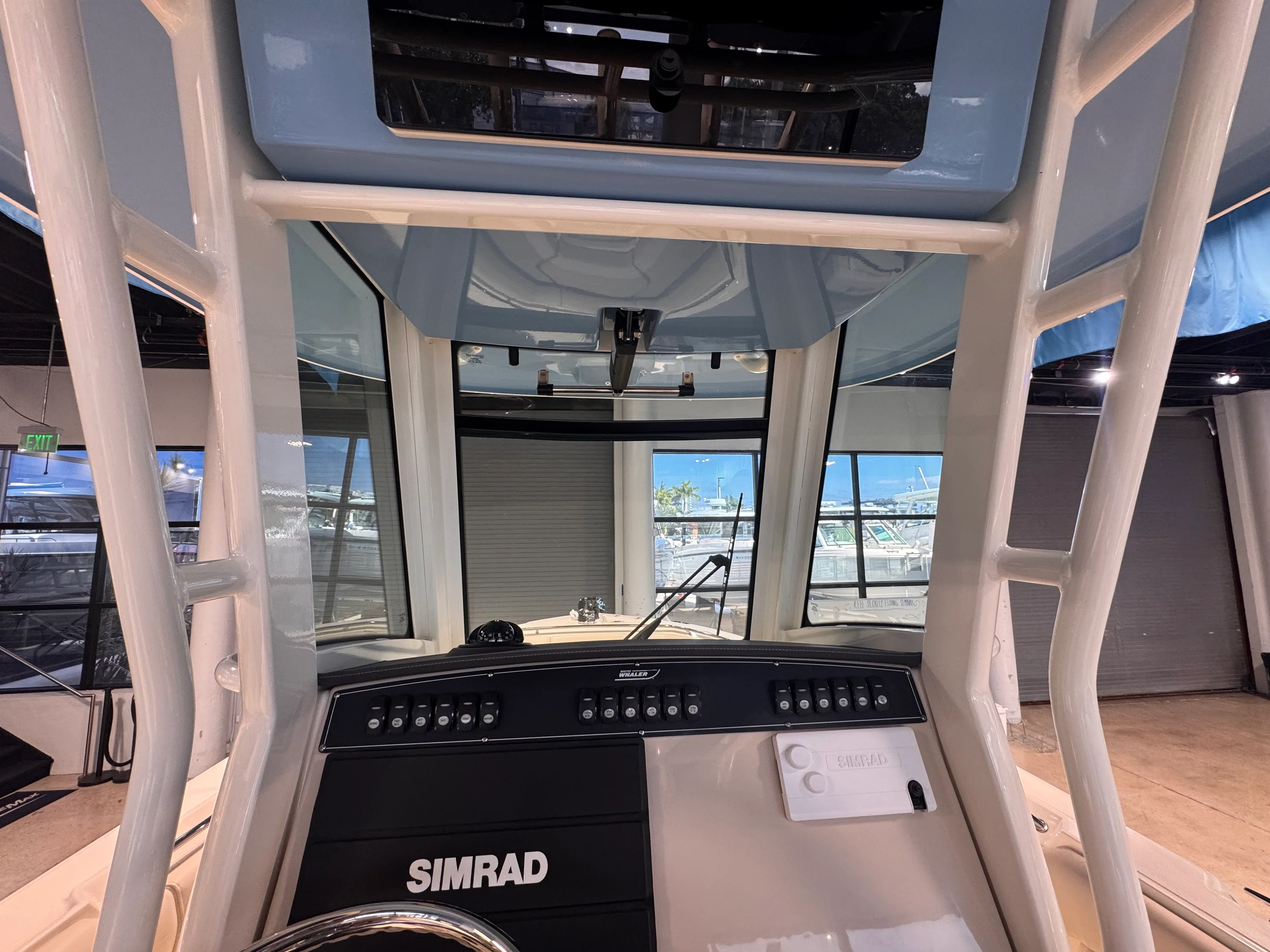 2026 Boston Whaler 250 Outrage Image Thumbnail #15