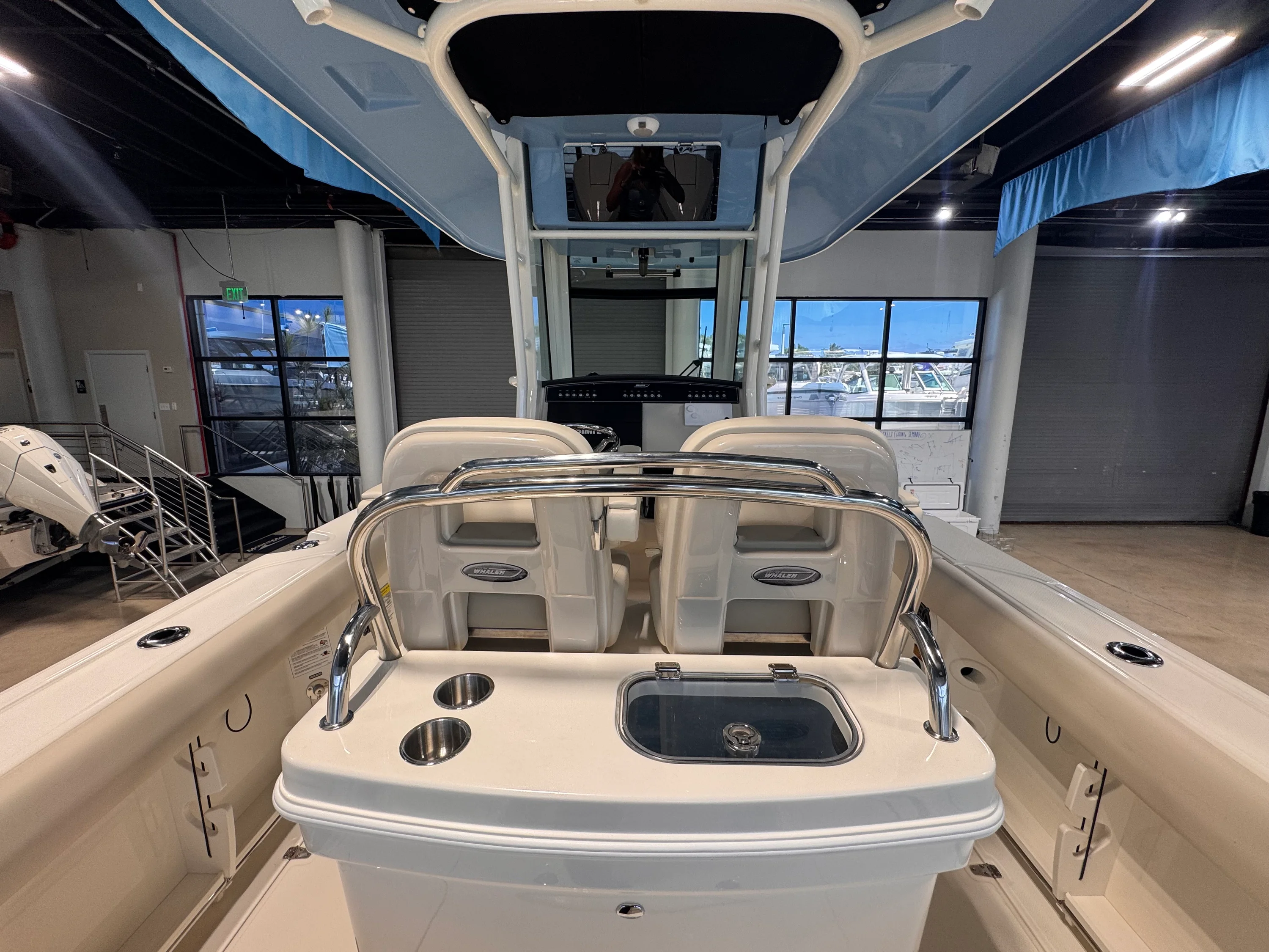 2026 Boston Whaler 250 Outrage Image Thumbnail #9