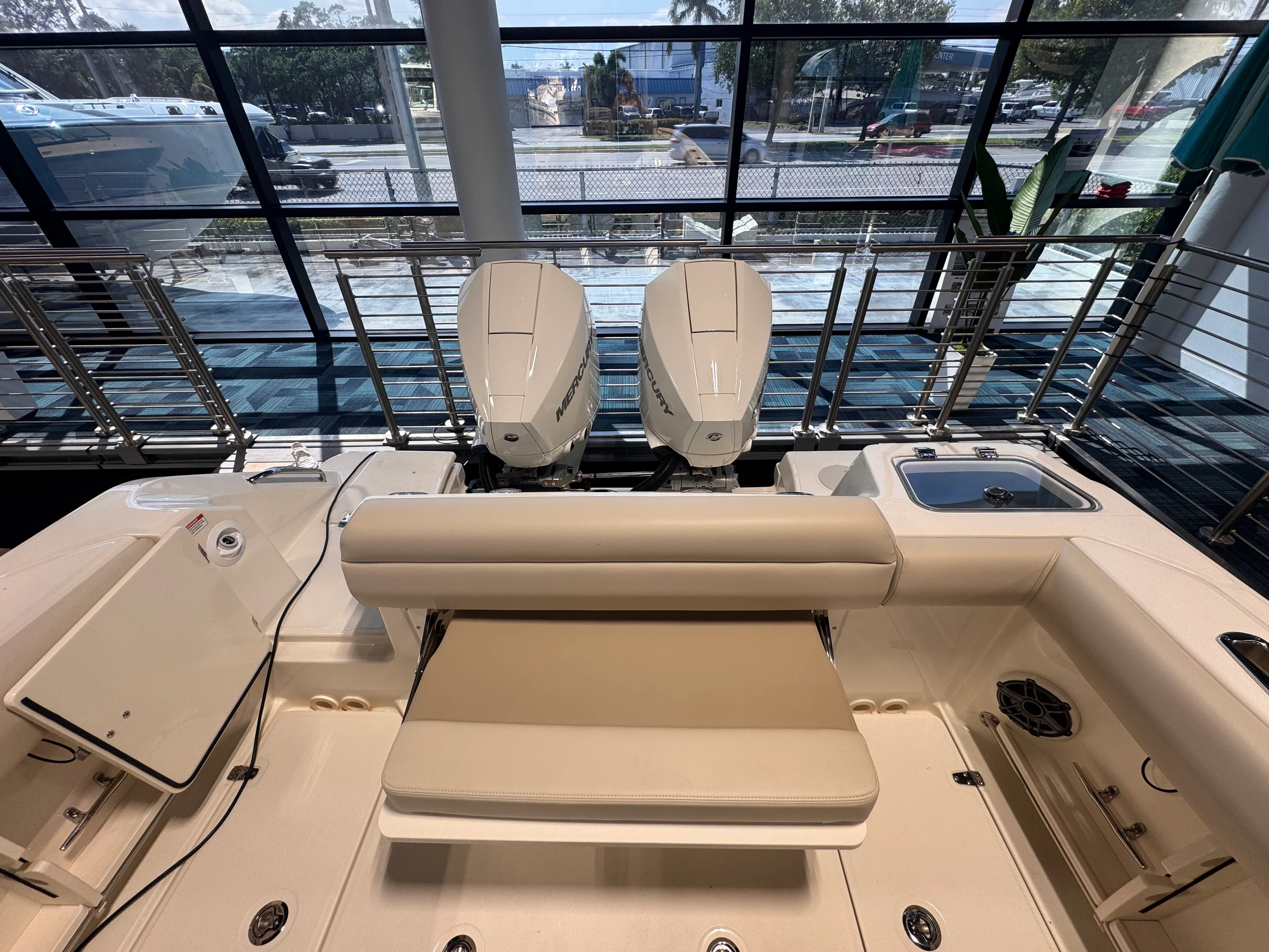 2026 Boston Whaler 250 Outrage Image Thumbnail #7
