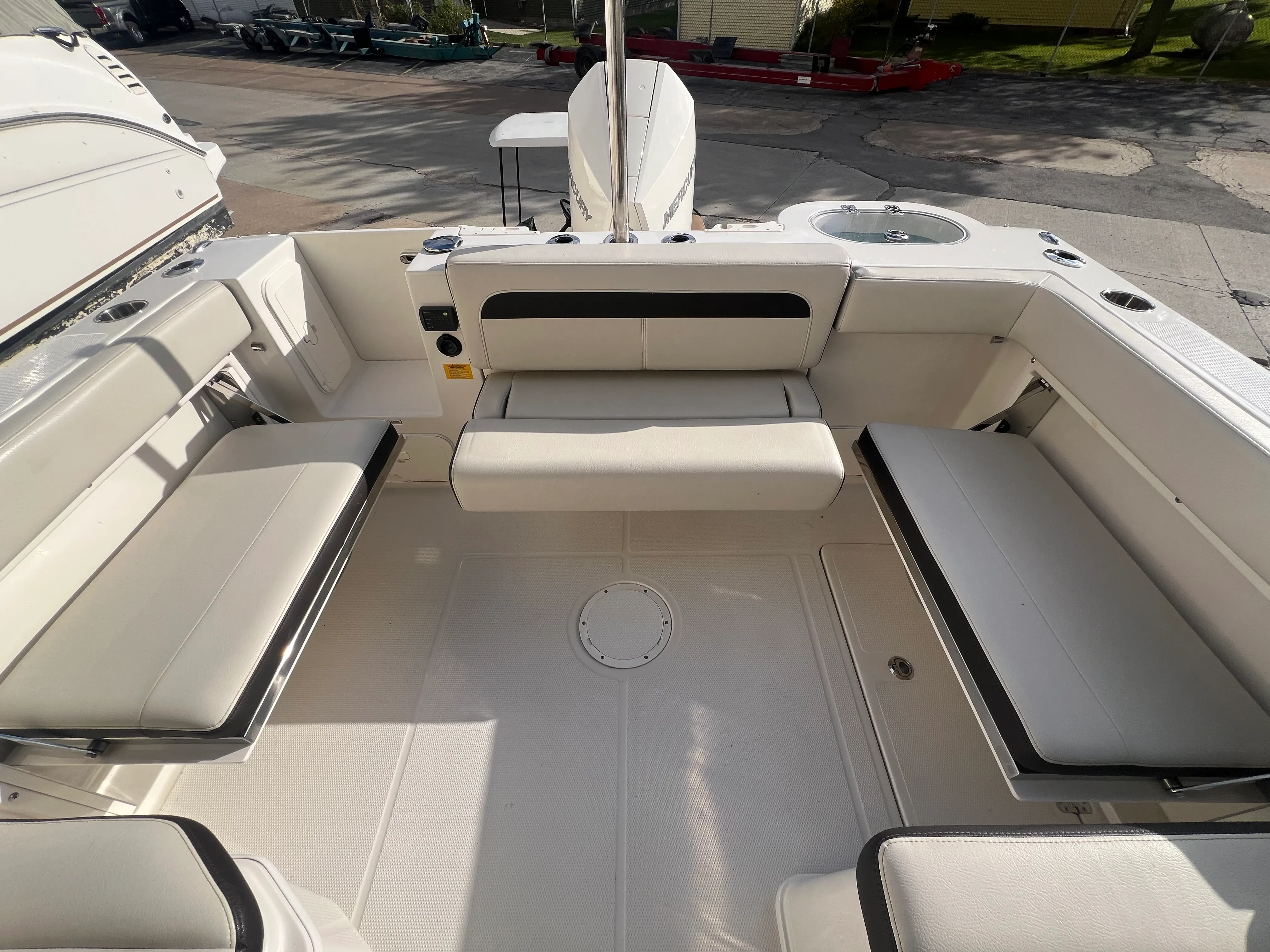 2023 Sailfish 245 DC Image Thumbnail #17