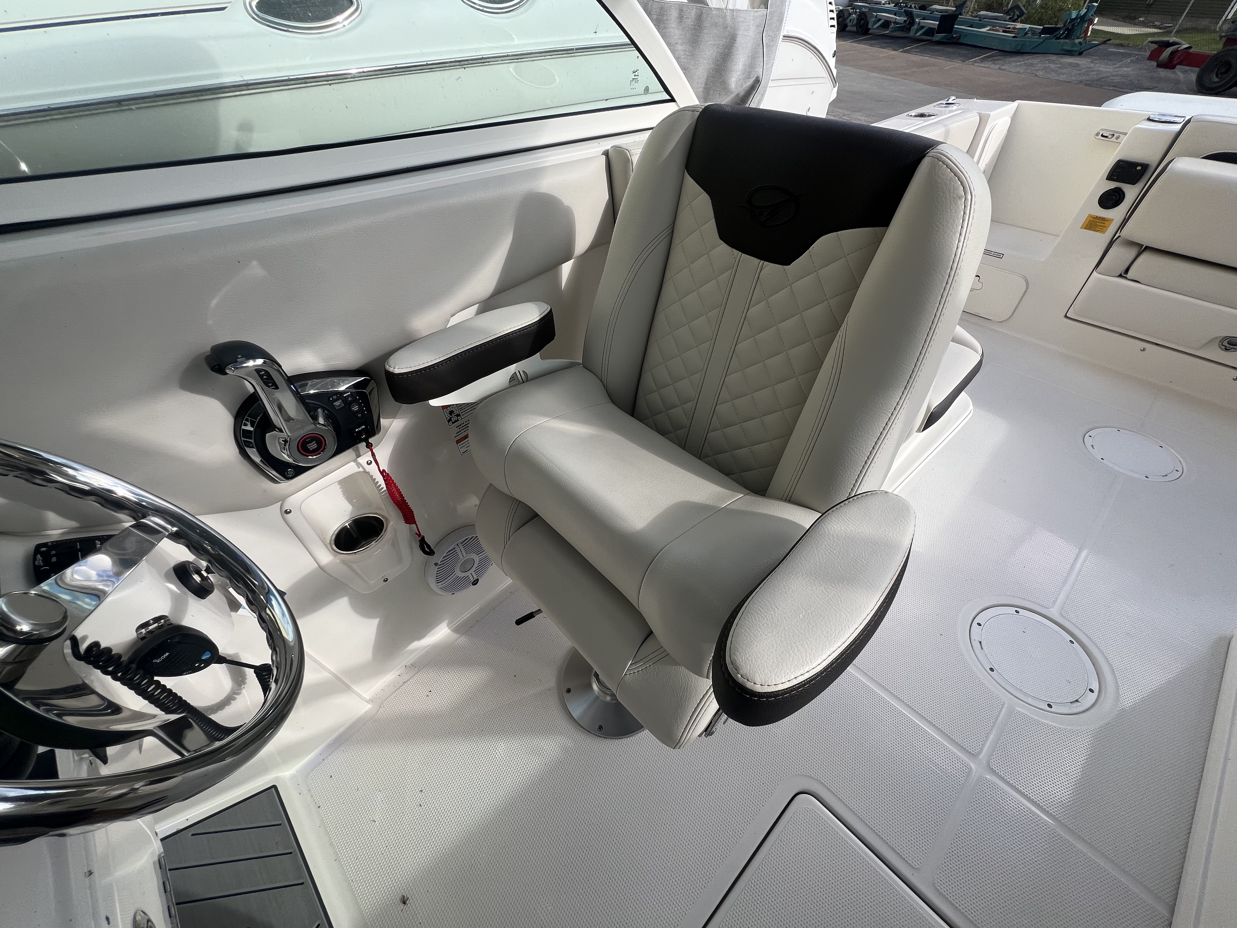 2023 Sailfish 245 DC Image Thumbnail #13