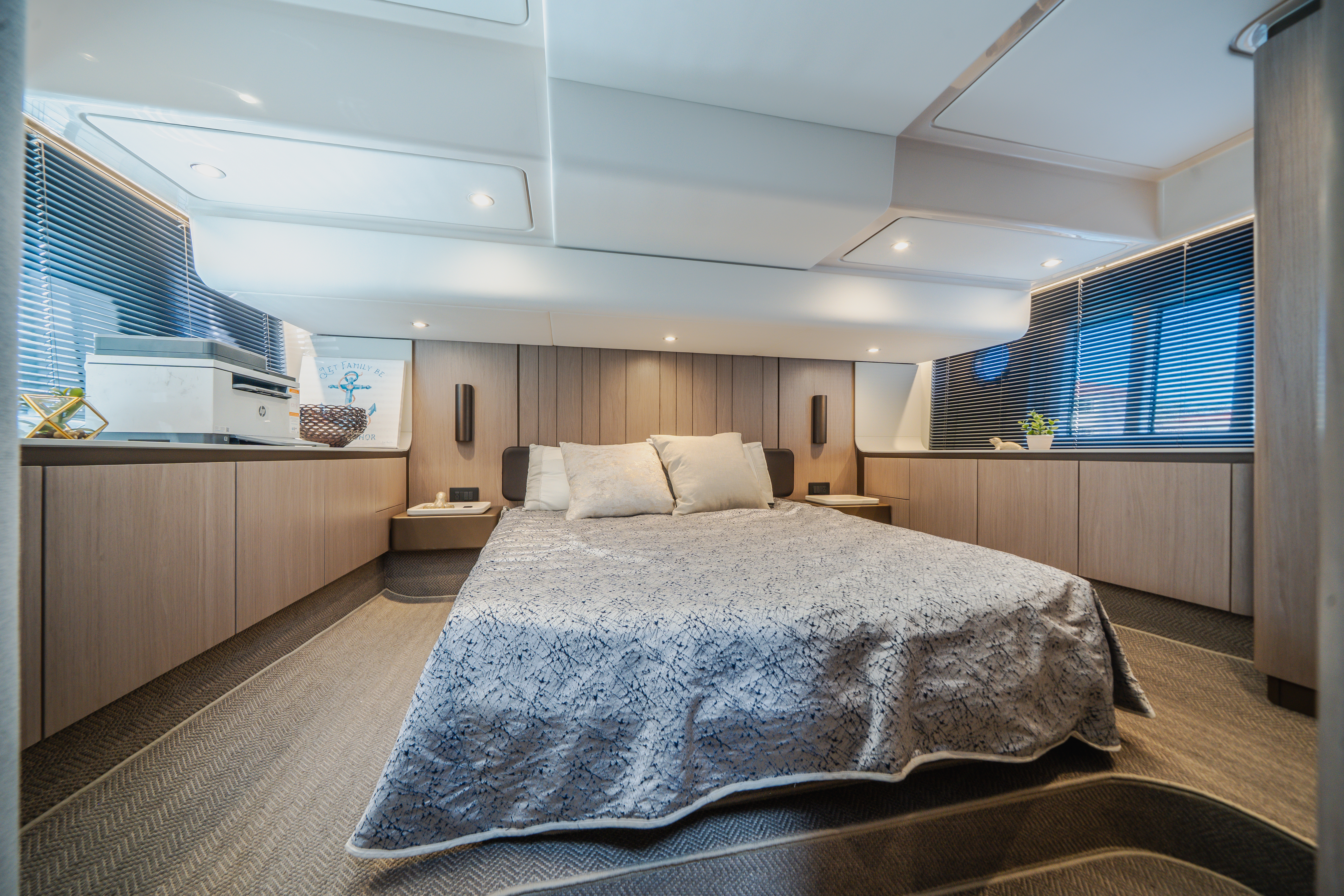 2022 Azimut 50 FLY Image Thumbnail #15