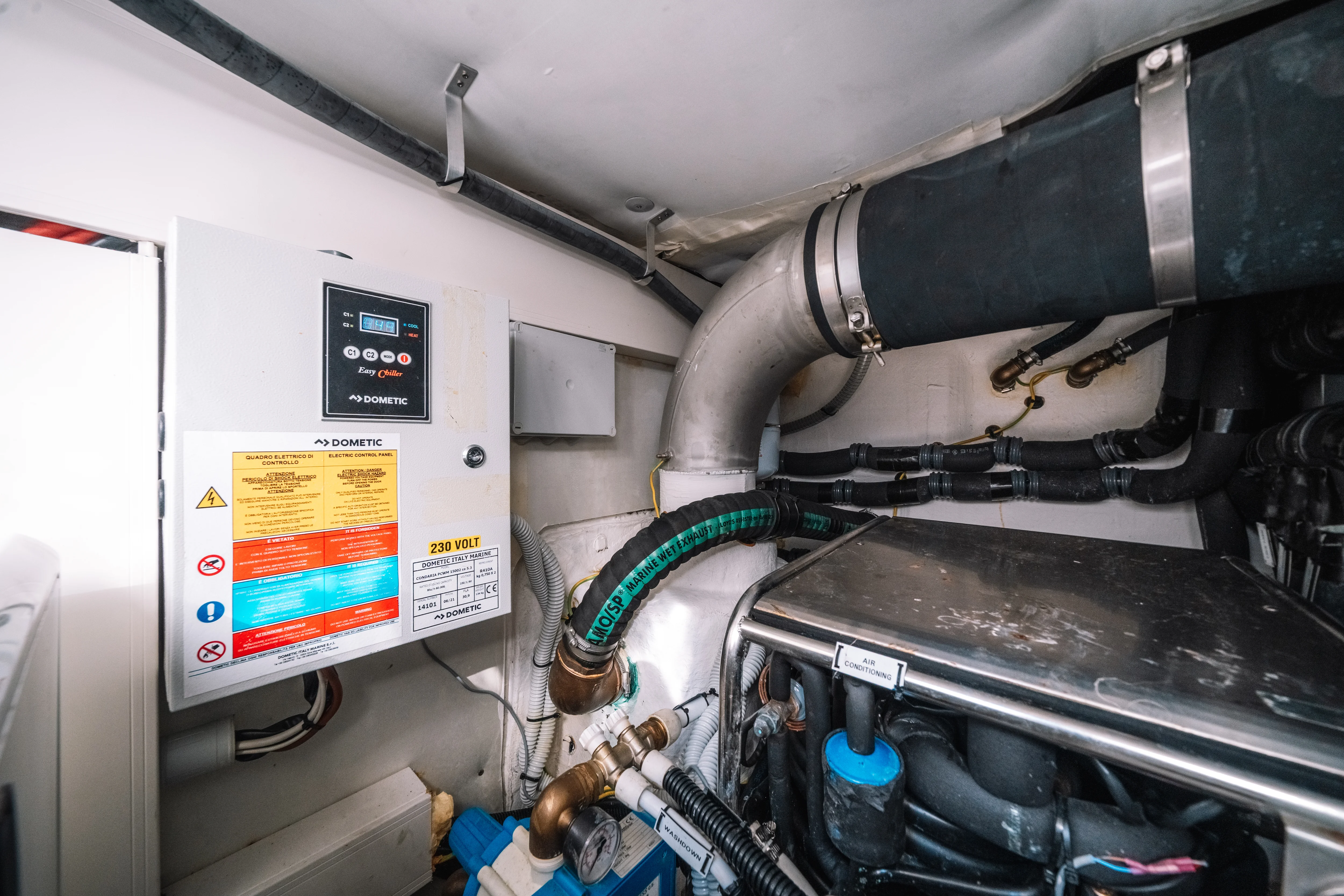 2022 Azimut 50 FLY Image Thumbnail #10