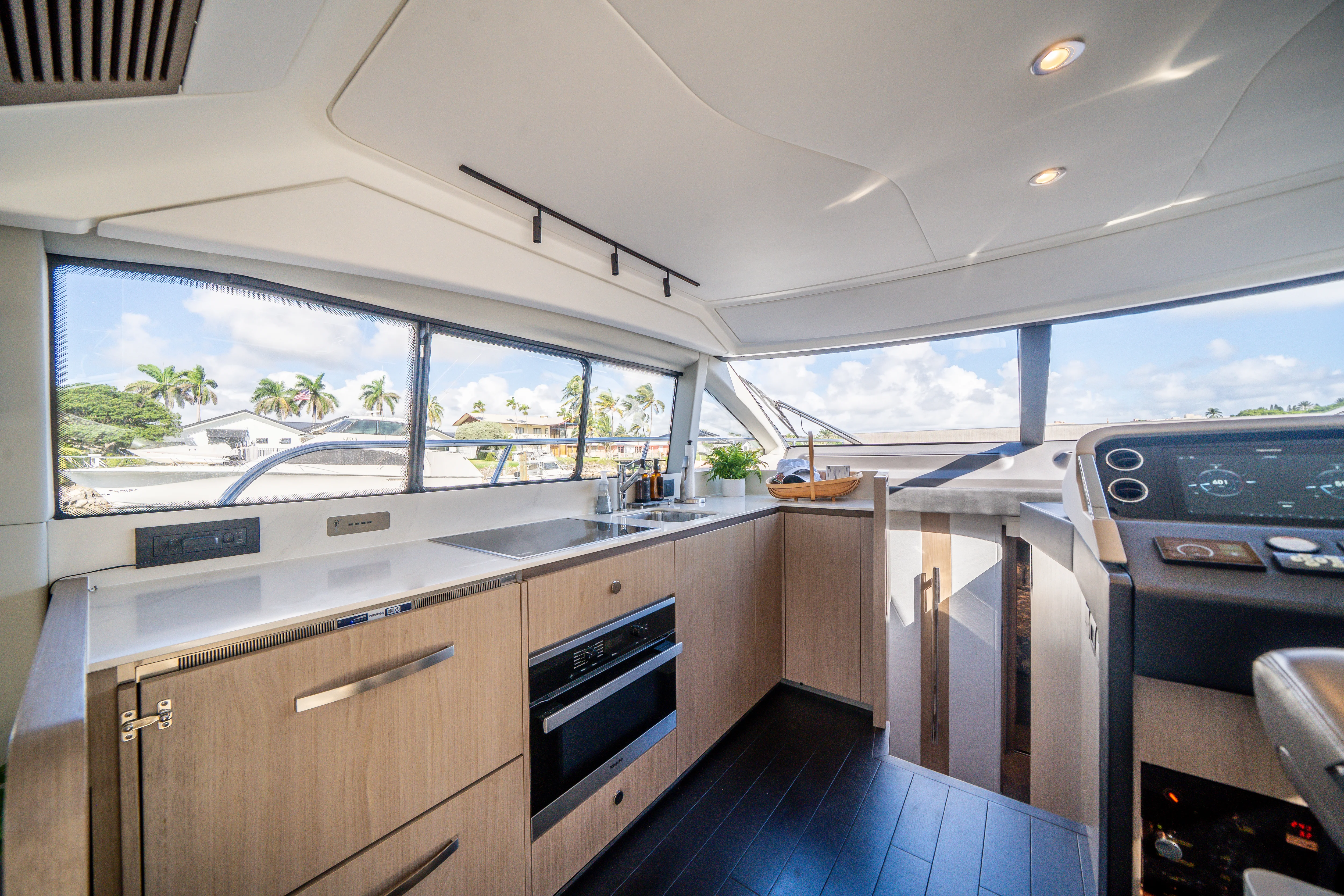 2022 Azimut 50 FLY Image Thumbnail #26