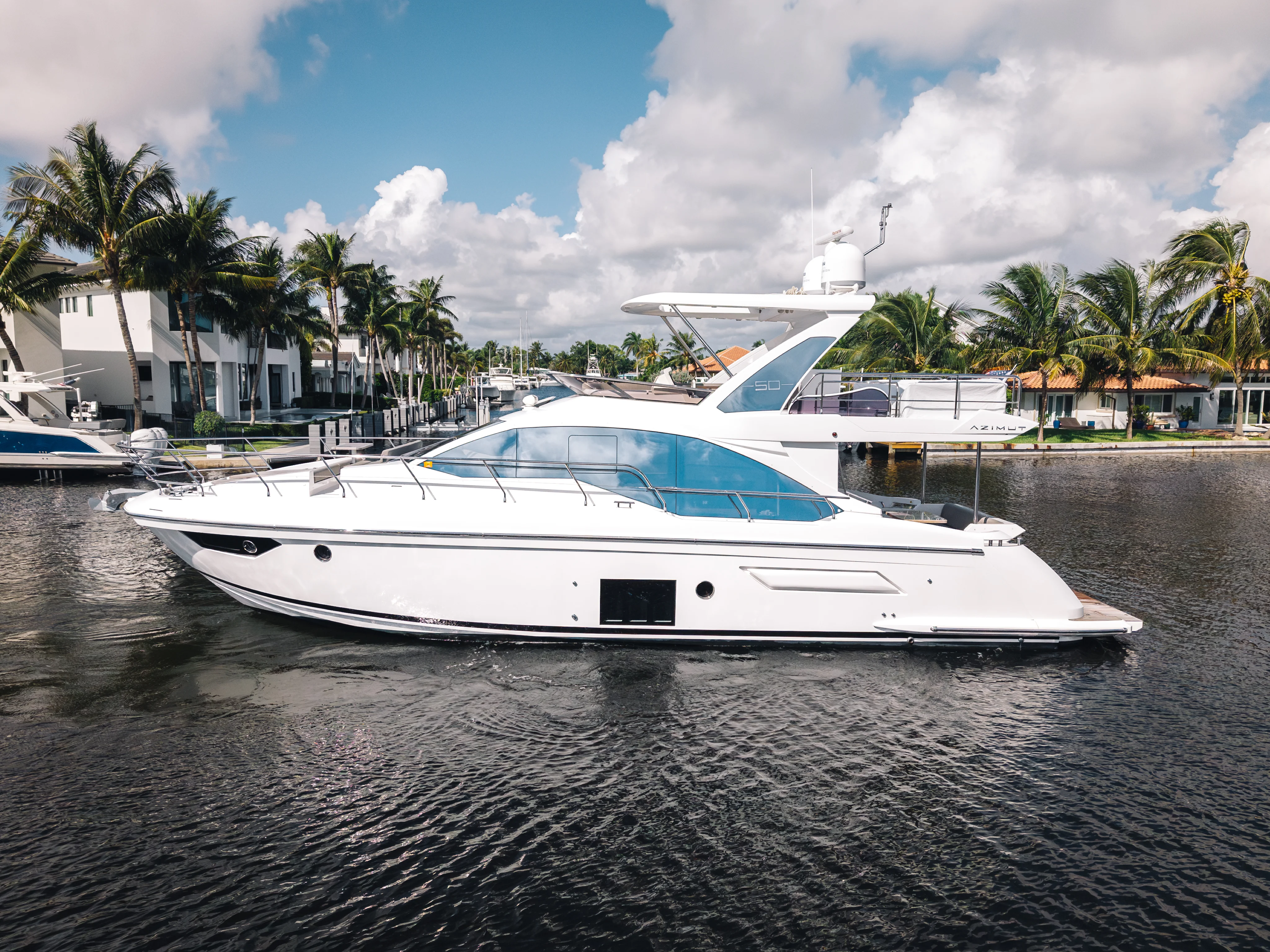 2022 Azimut 50 FLY Image Thumbnail #2
