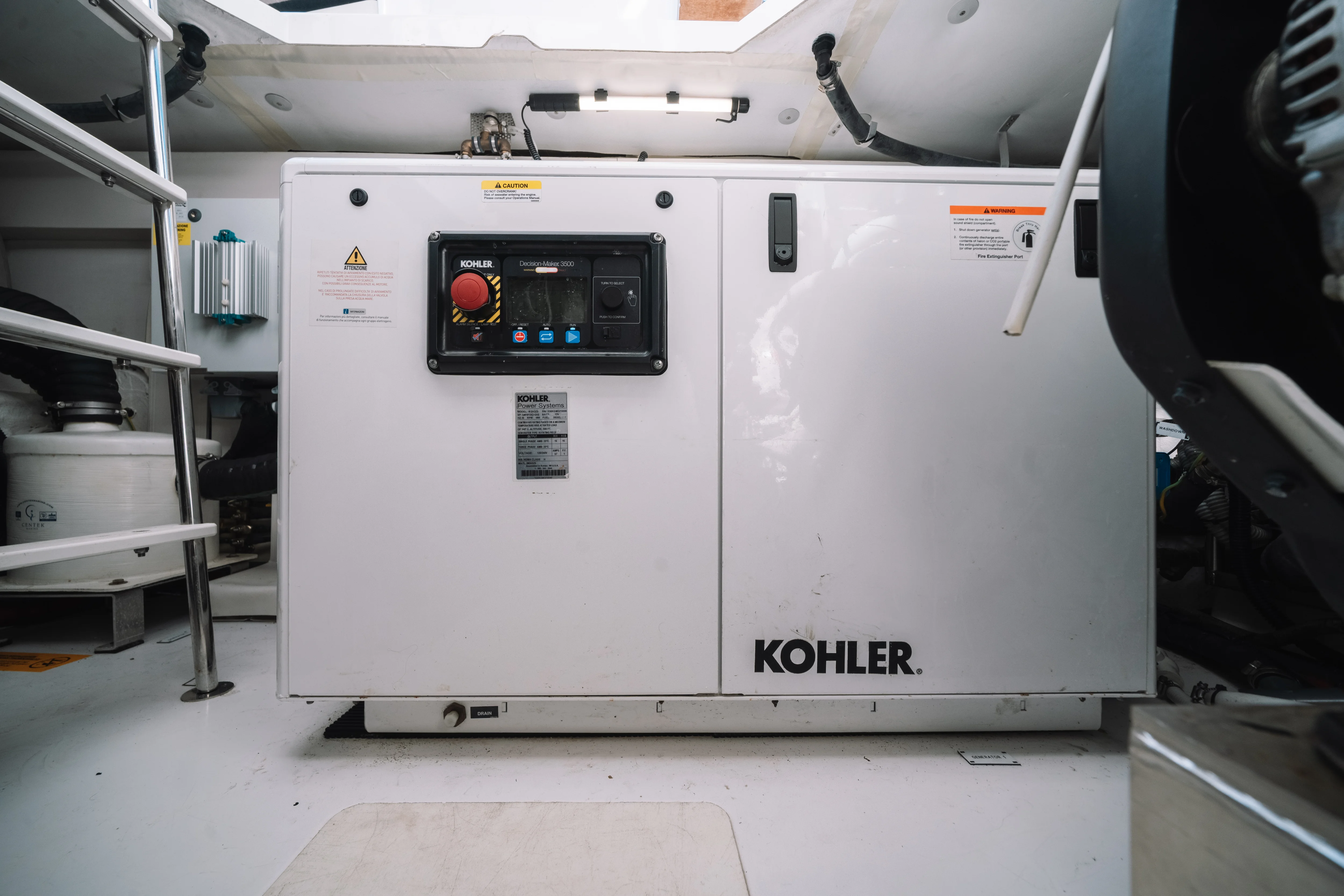 2022 Azimut 50 FLY Image Thumbnail #9