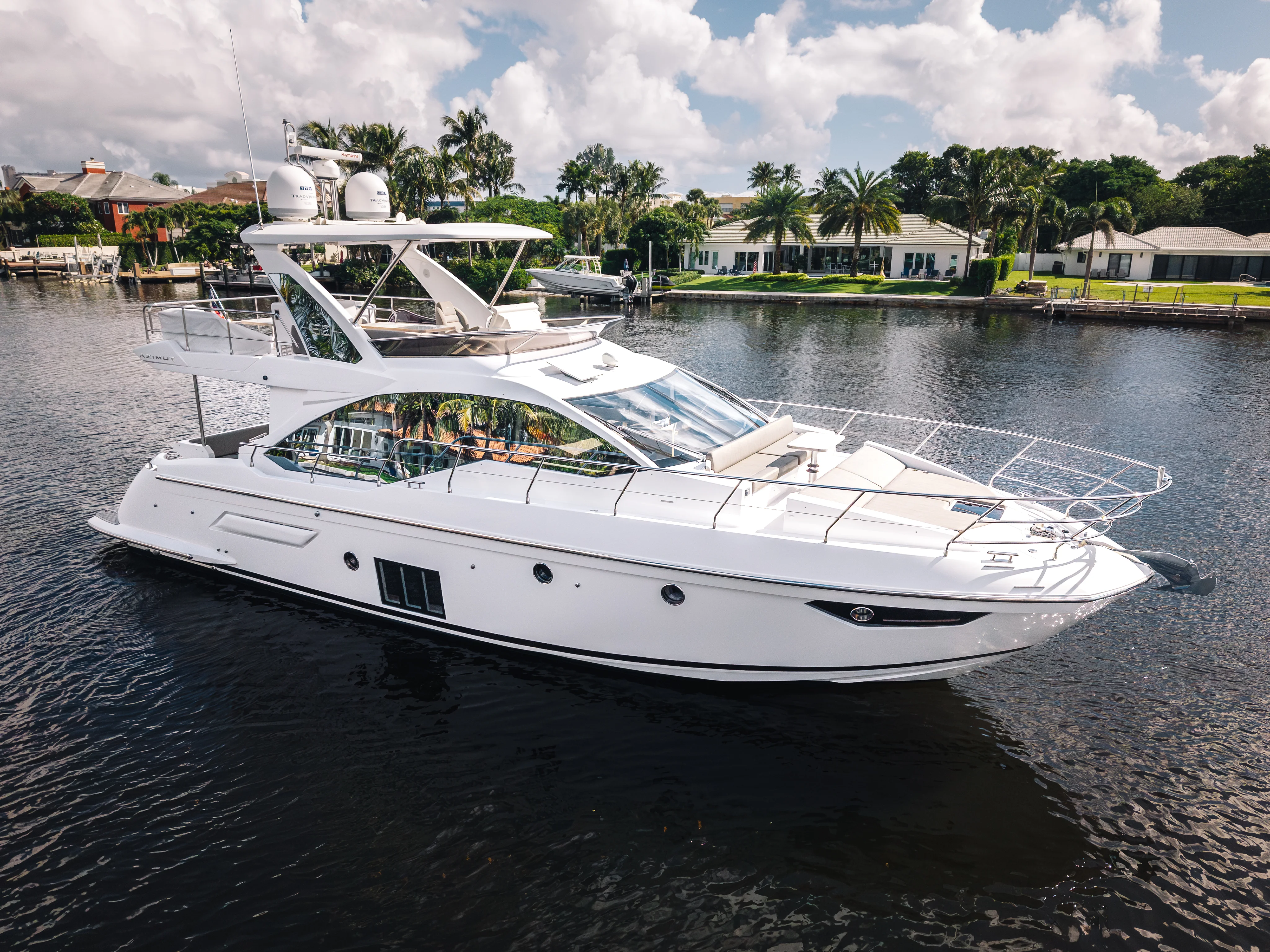 2022 Azimut 50 FLY Image Thumbnail #1