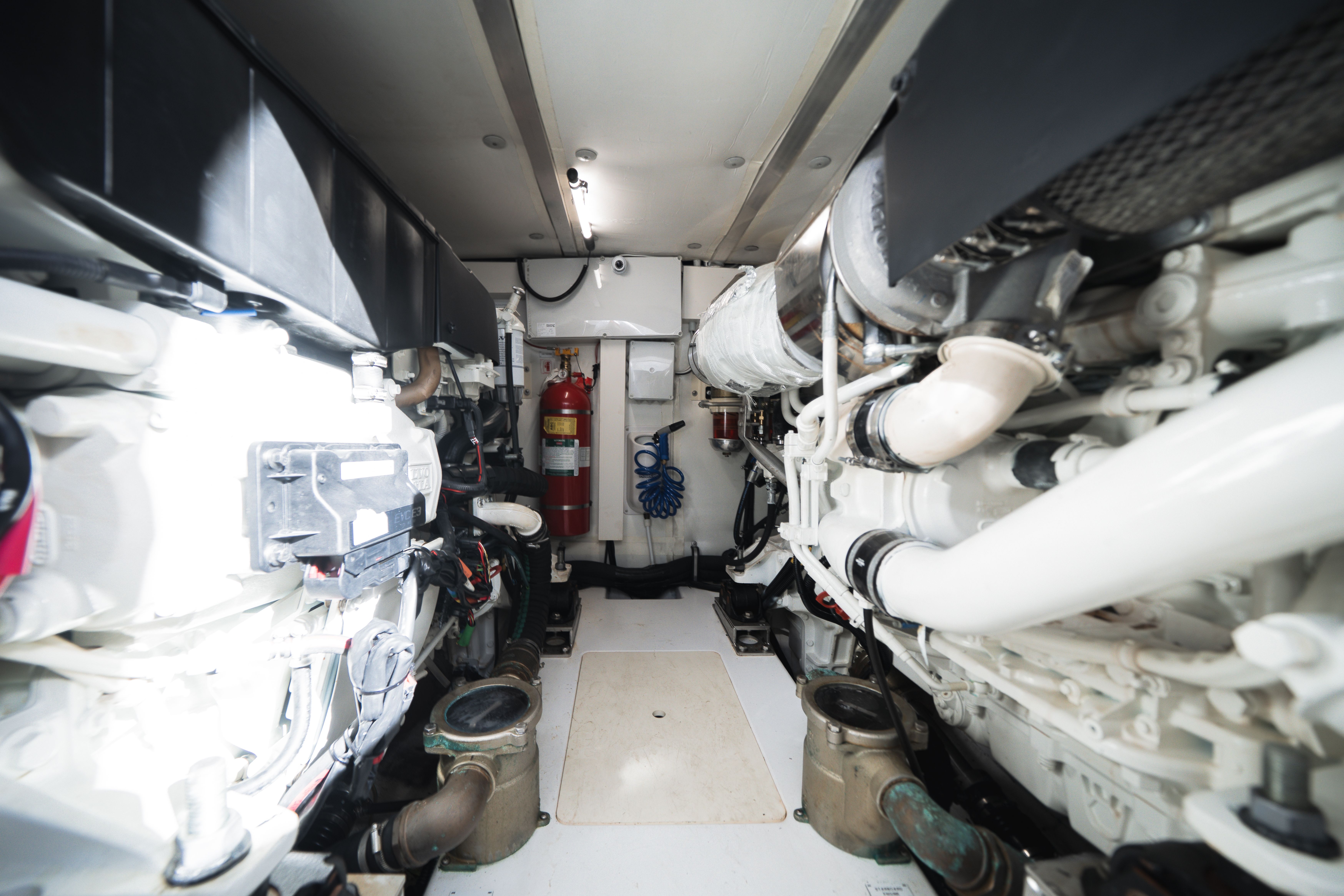 2022 Azimut 50 FLY Image Thumbnail #6