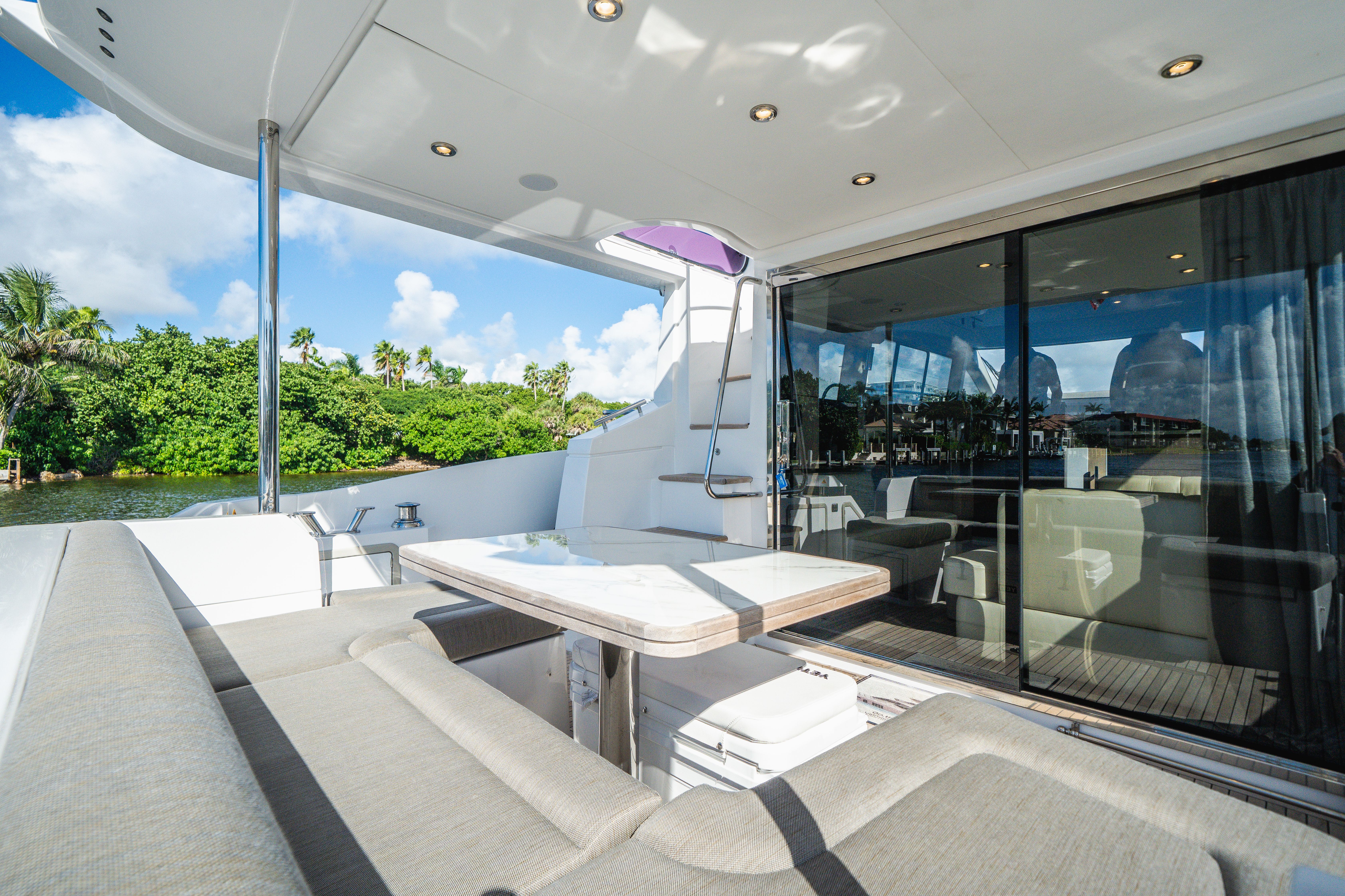 2022 Azimut 50 FLY Image Thumbnail #40