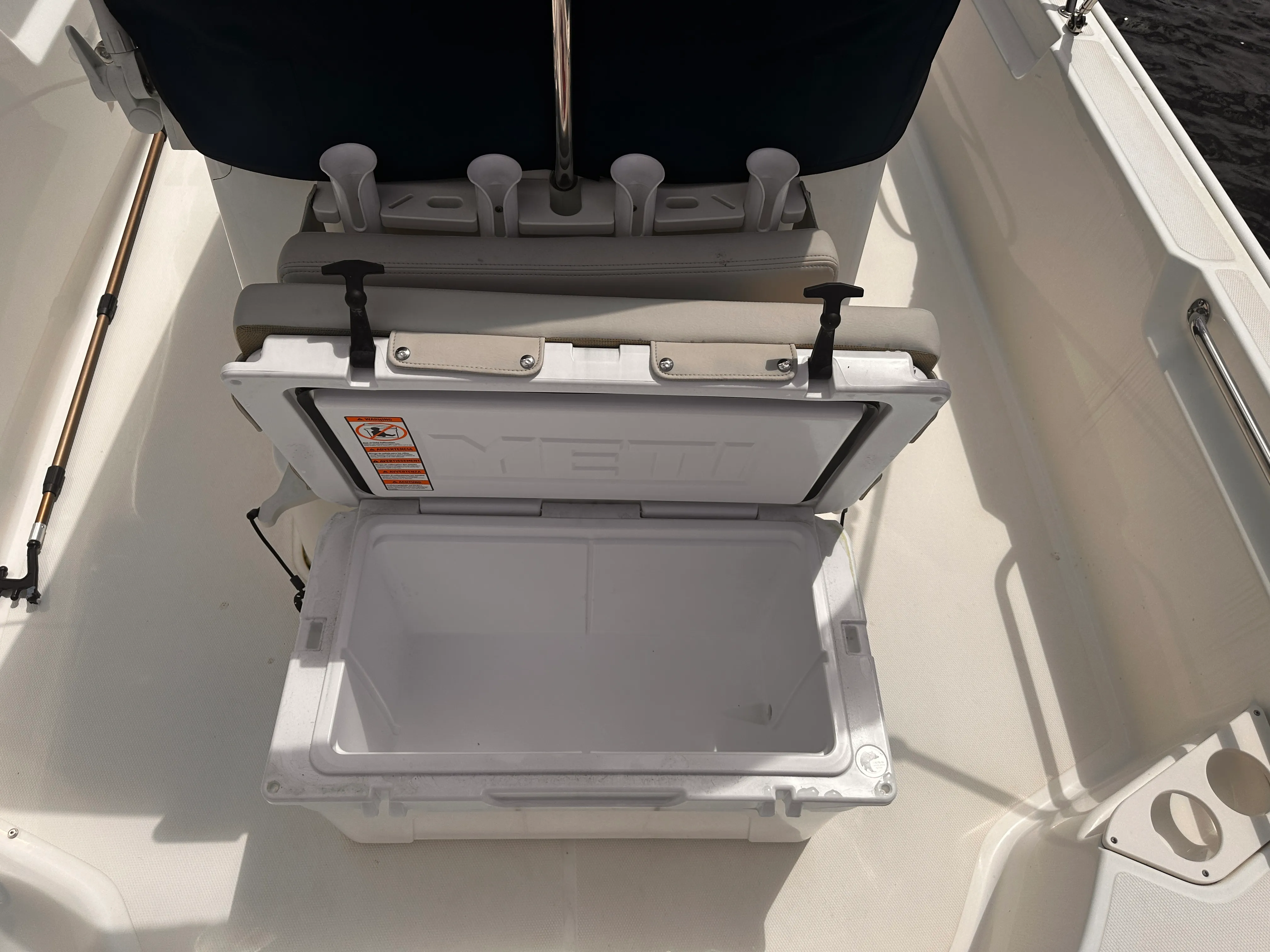 2024 Boston Whaler 190 MONTAUK Image Thumbnail #17