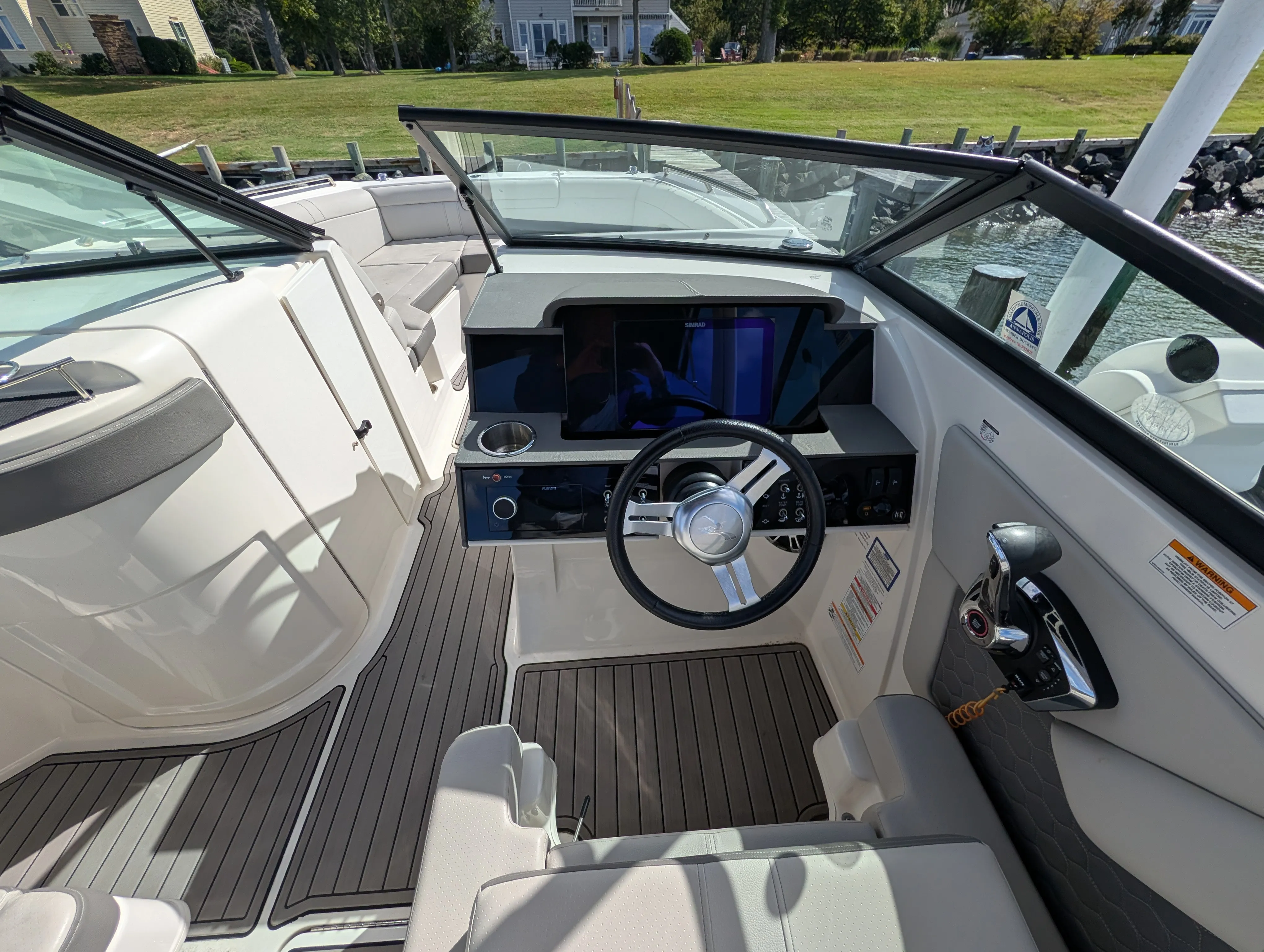2024 Sea Ray 270 SD-OB Image Thumbnail #10