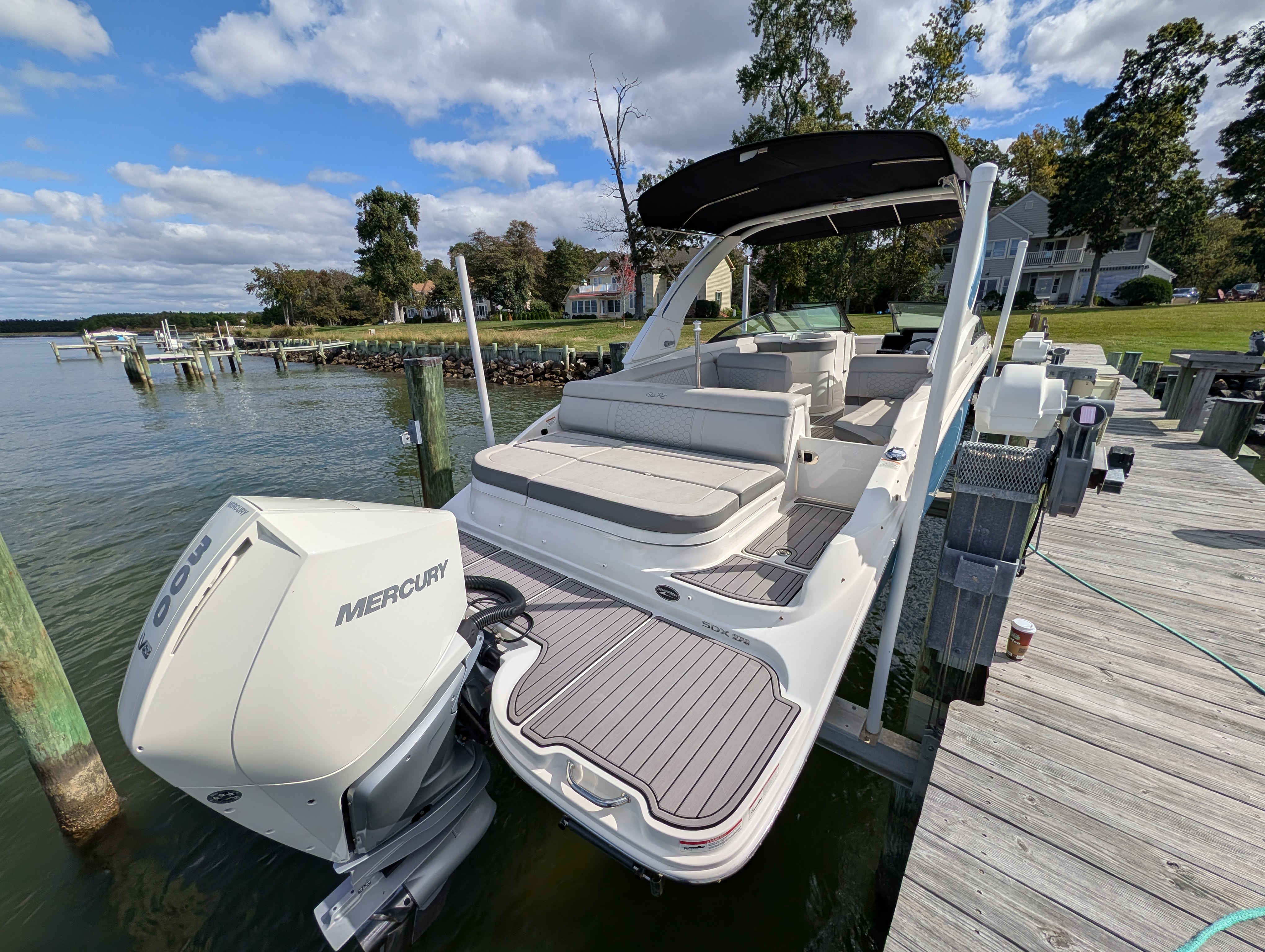 2024 Sea Ray 270 SD-OB Image Thumbnail #3