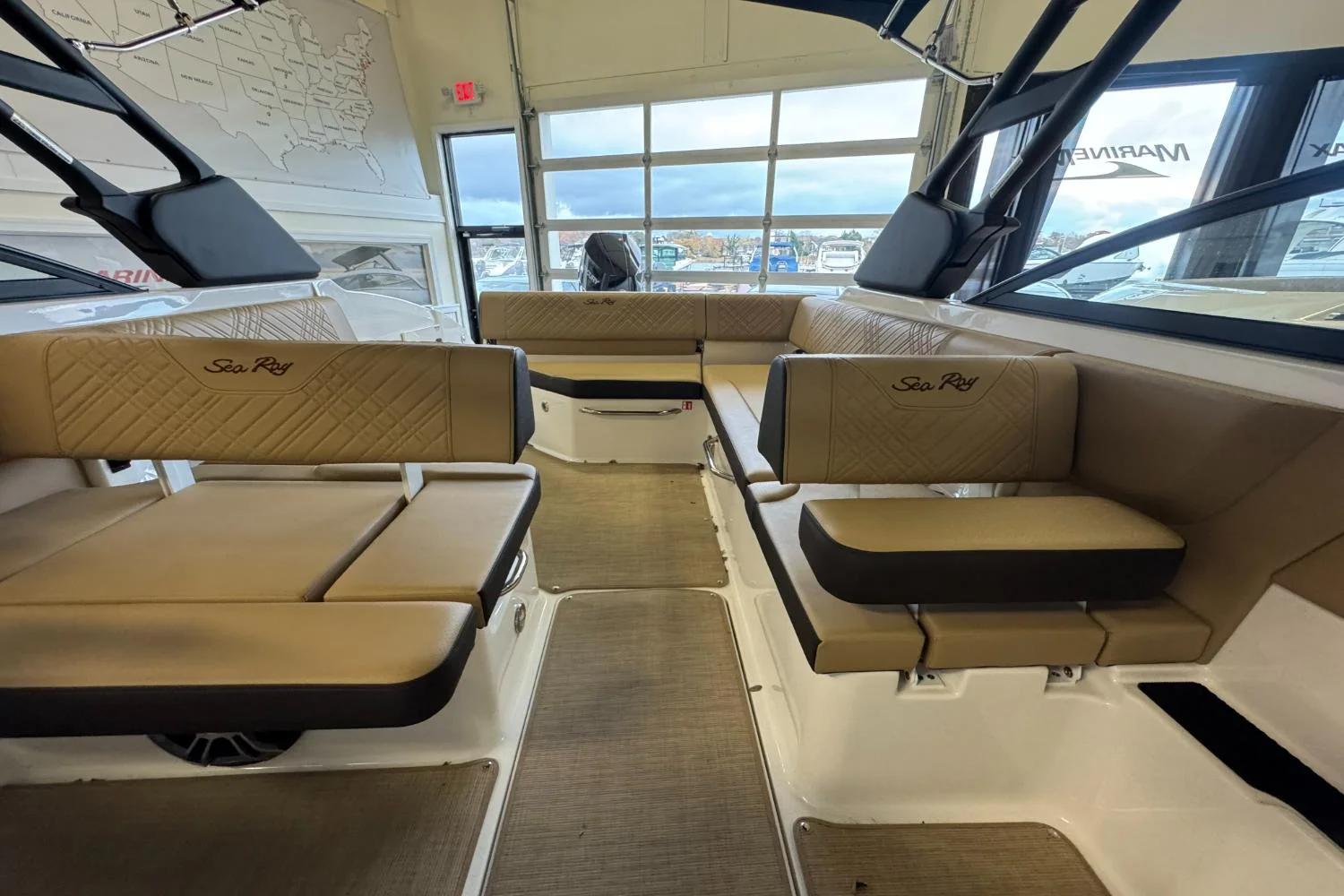 2026 Sea Ray SDX 270 Outboard Image Thumbnail #18