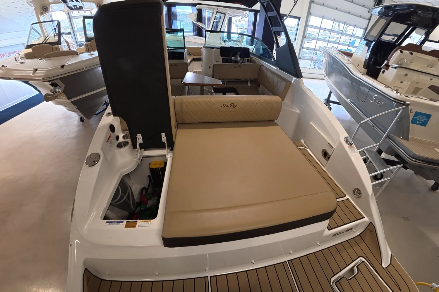2026 Sea Ray SDX 270 Outboard Image Thumbnail #7