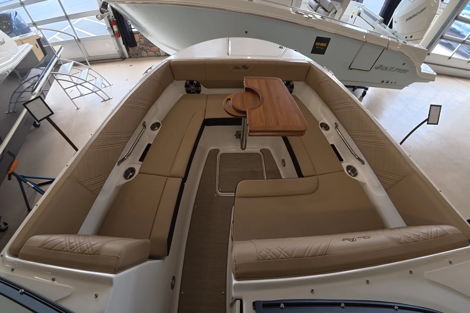 2026 Sea Ray SDX 270 Outboard Image Thumbnail #25