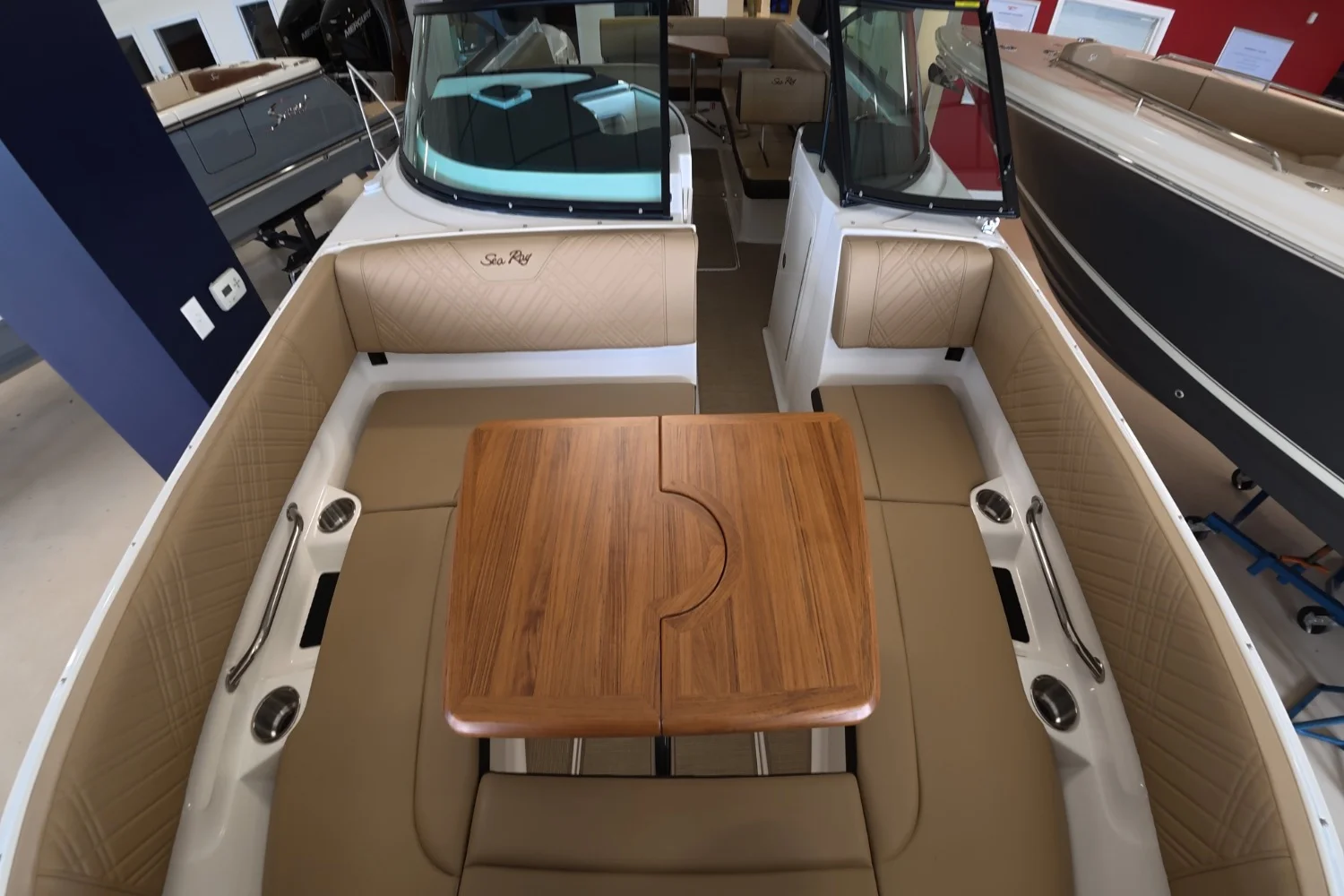 2026 Sea Ray SDX 270 Outboard Image Thumbnail #32