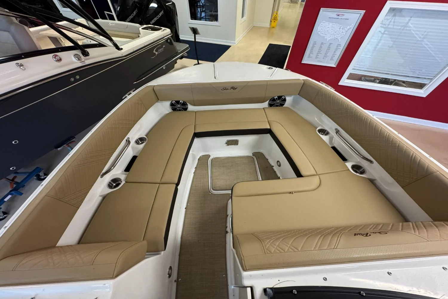 2026 Sea Ray SDX 270 Outboard Image Thumbnail #28