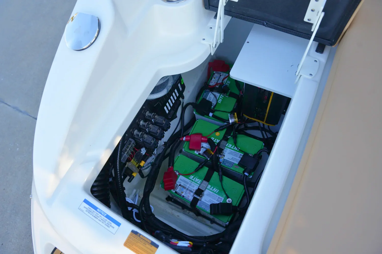 2026 Sea Ray SDX 270 Surf Image Thumbnail #8