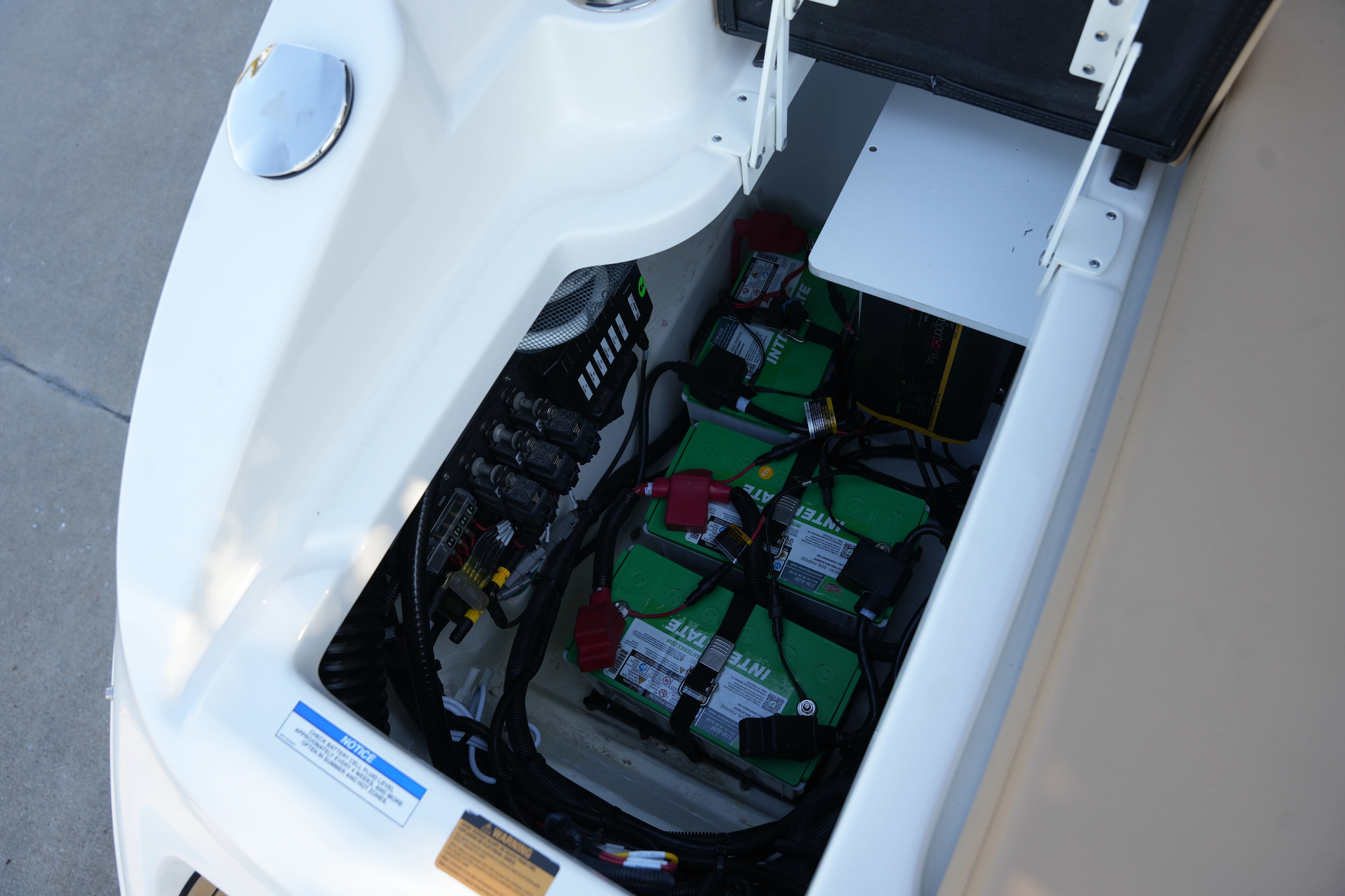 2026 Sea Ray SDX 270 Surf Image Thumbnail #8