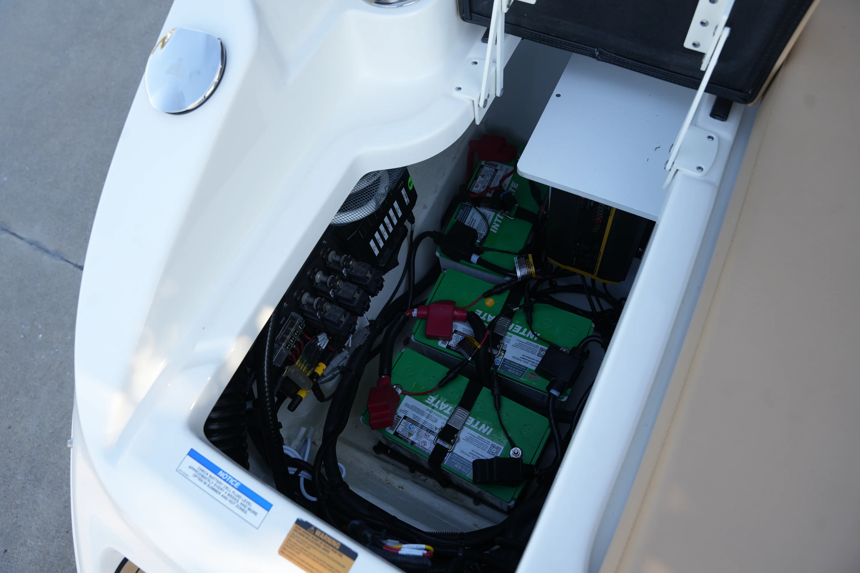 2026 Sea Ray SDX 270 Surf Image Thumbnail #8