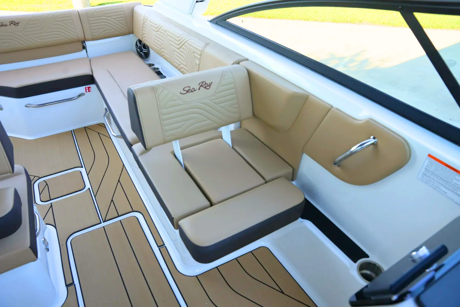 2026 Sea Ray SDX 270 Surf Image Thumbnail #16