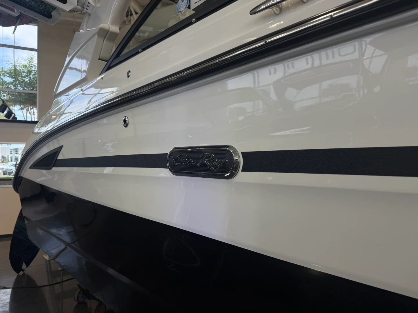 2026 Sea Ray SDX 270 Surf Image Thumbnail #3