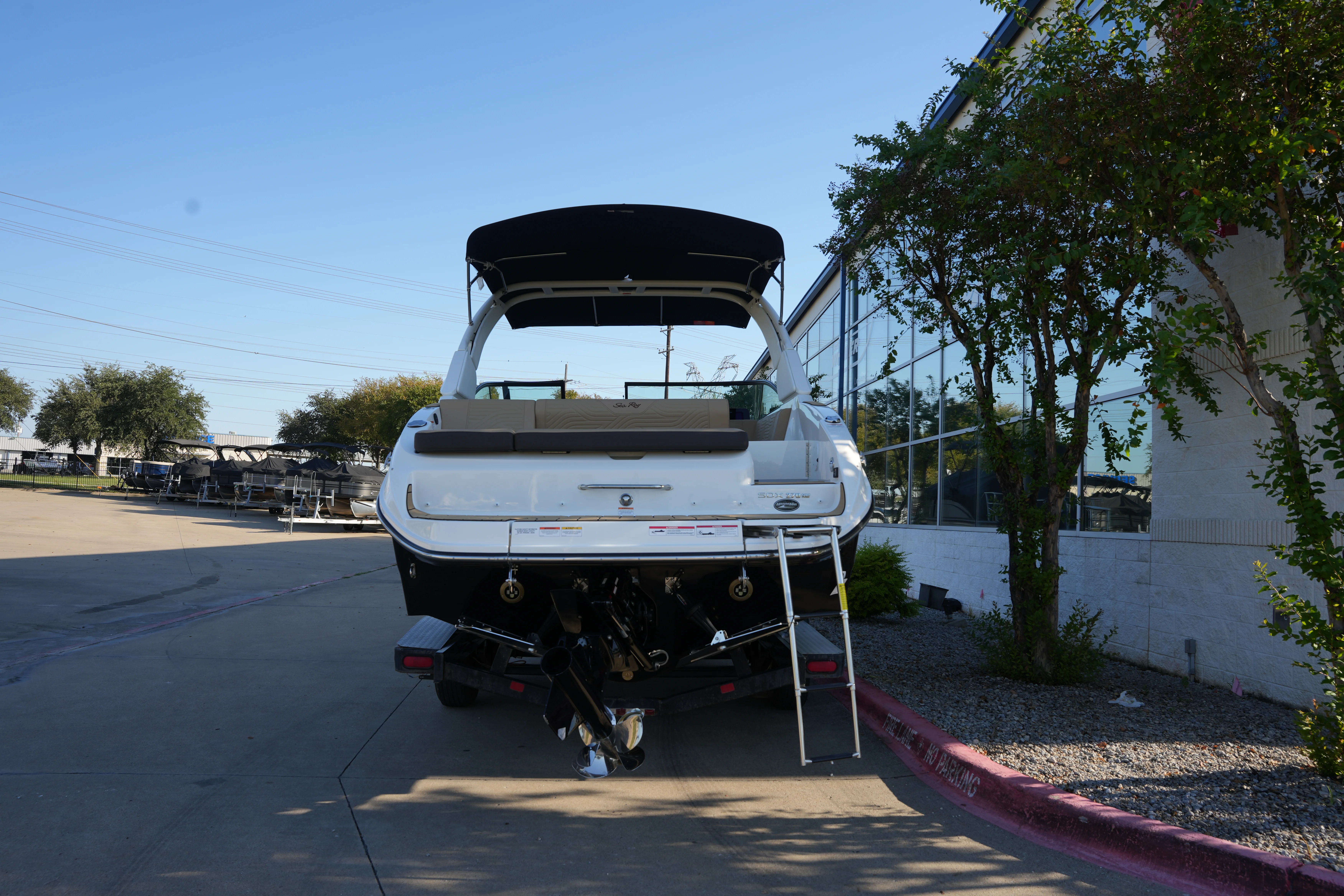 2026 Sea Ray SDX 270 Surf Image Thumbnail #3