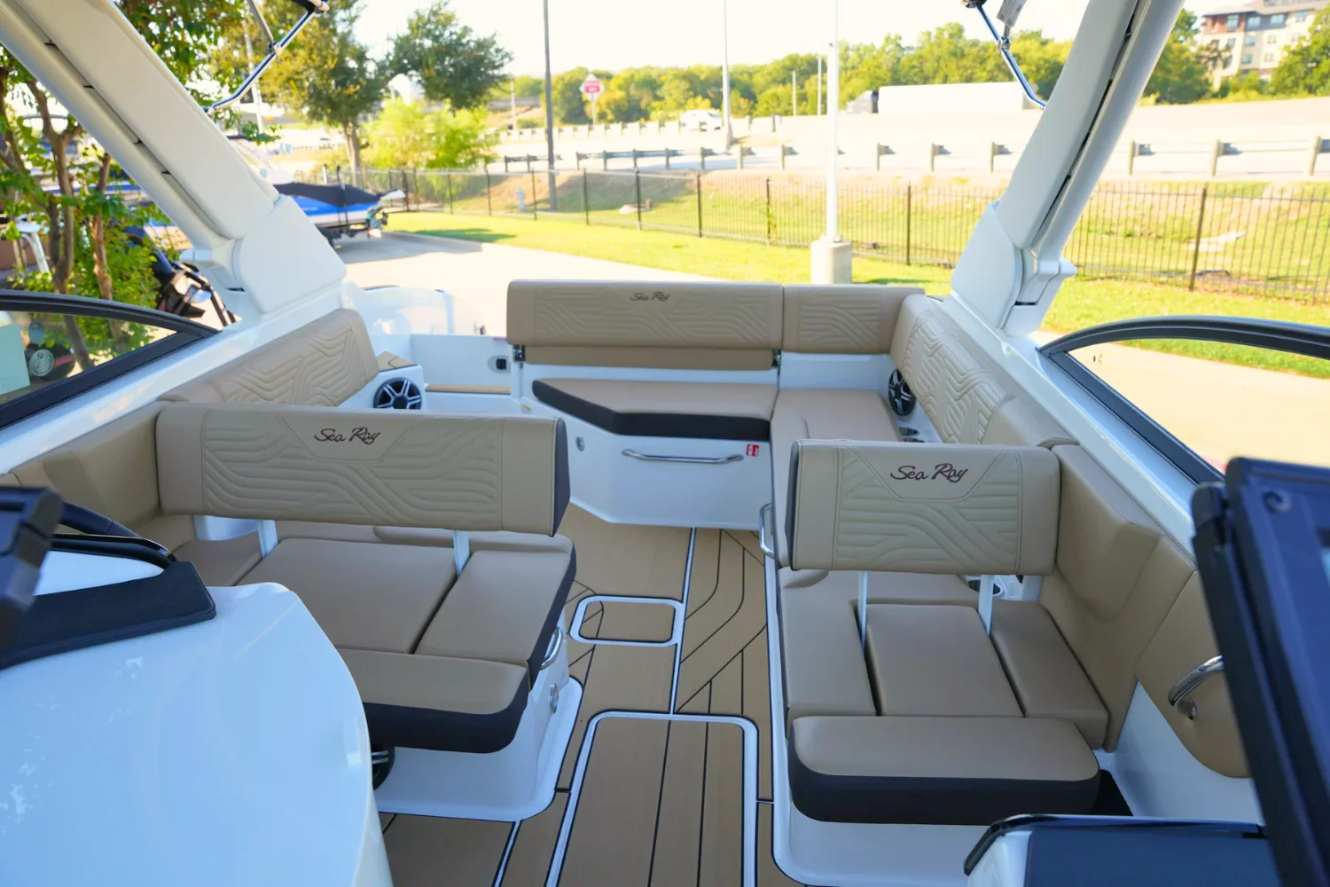 2026 Sea Ray SDX 270 Surf Image Thumbnail #33