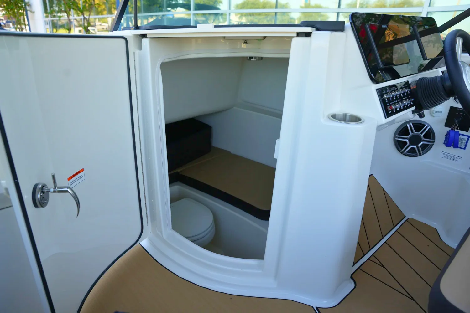 2026 Sea Ray SDX 270 Surf Image Thumbnail #24