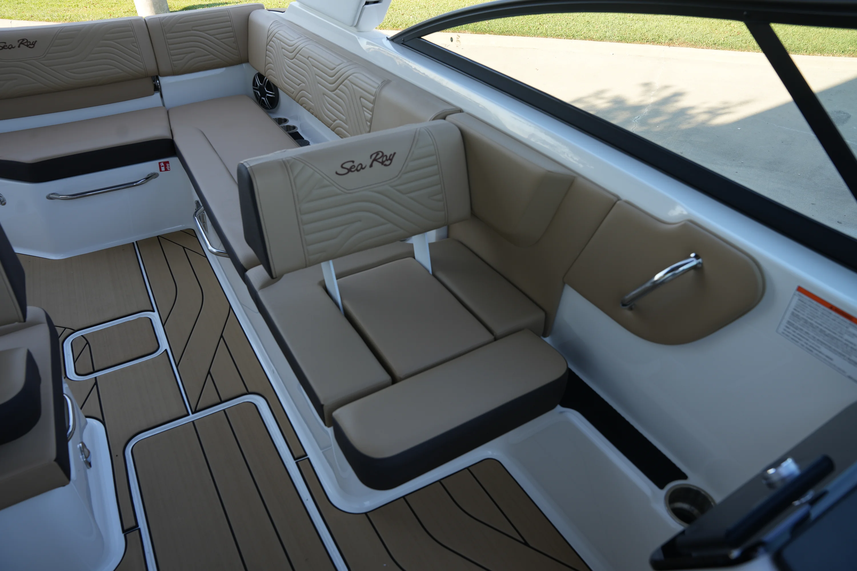 2026 Sea Ray SDX 270 Surf Image Thumbnail #16