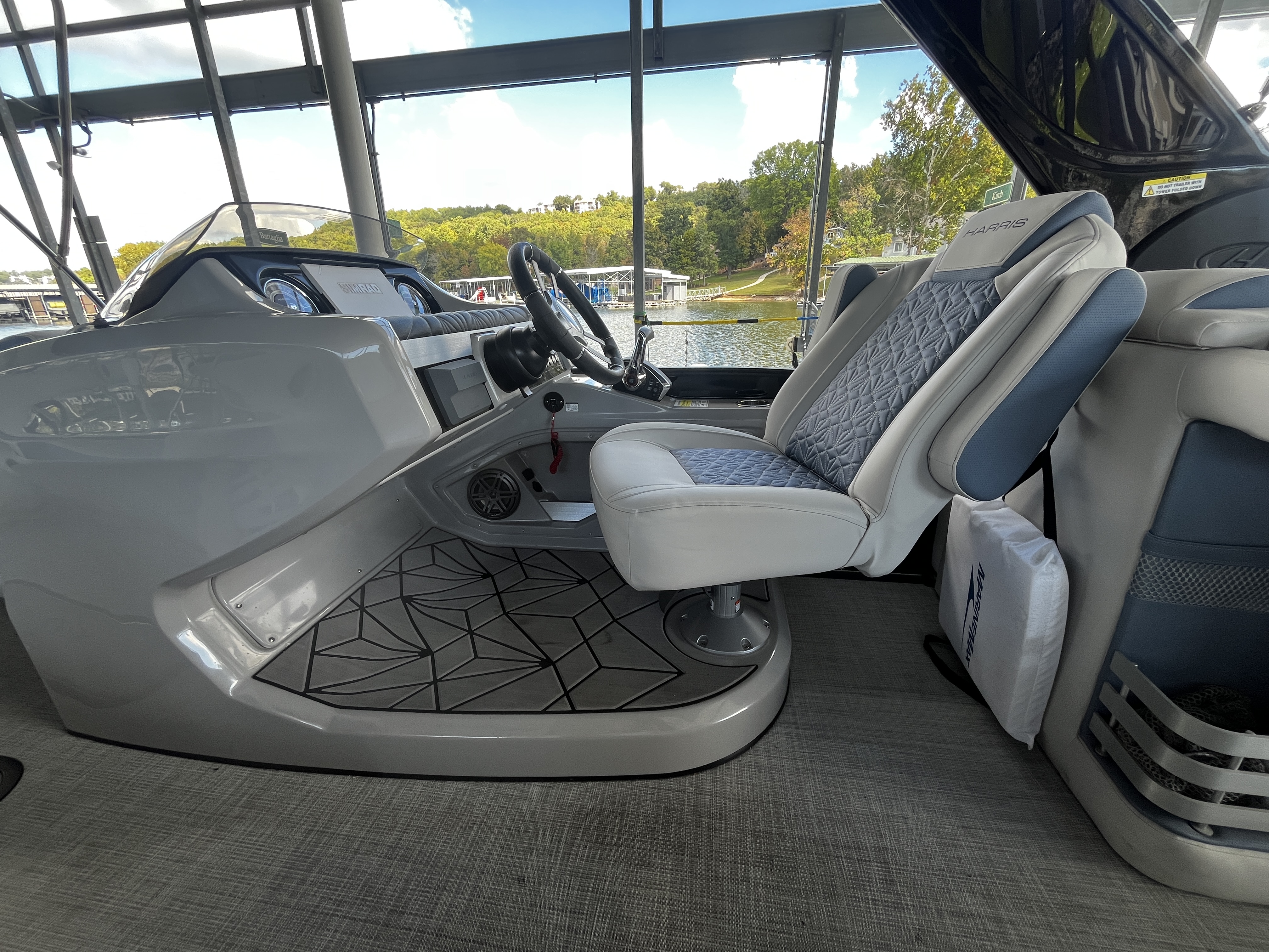 2023 Harris 250 GM Image Thumbnail #23