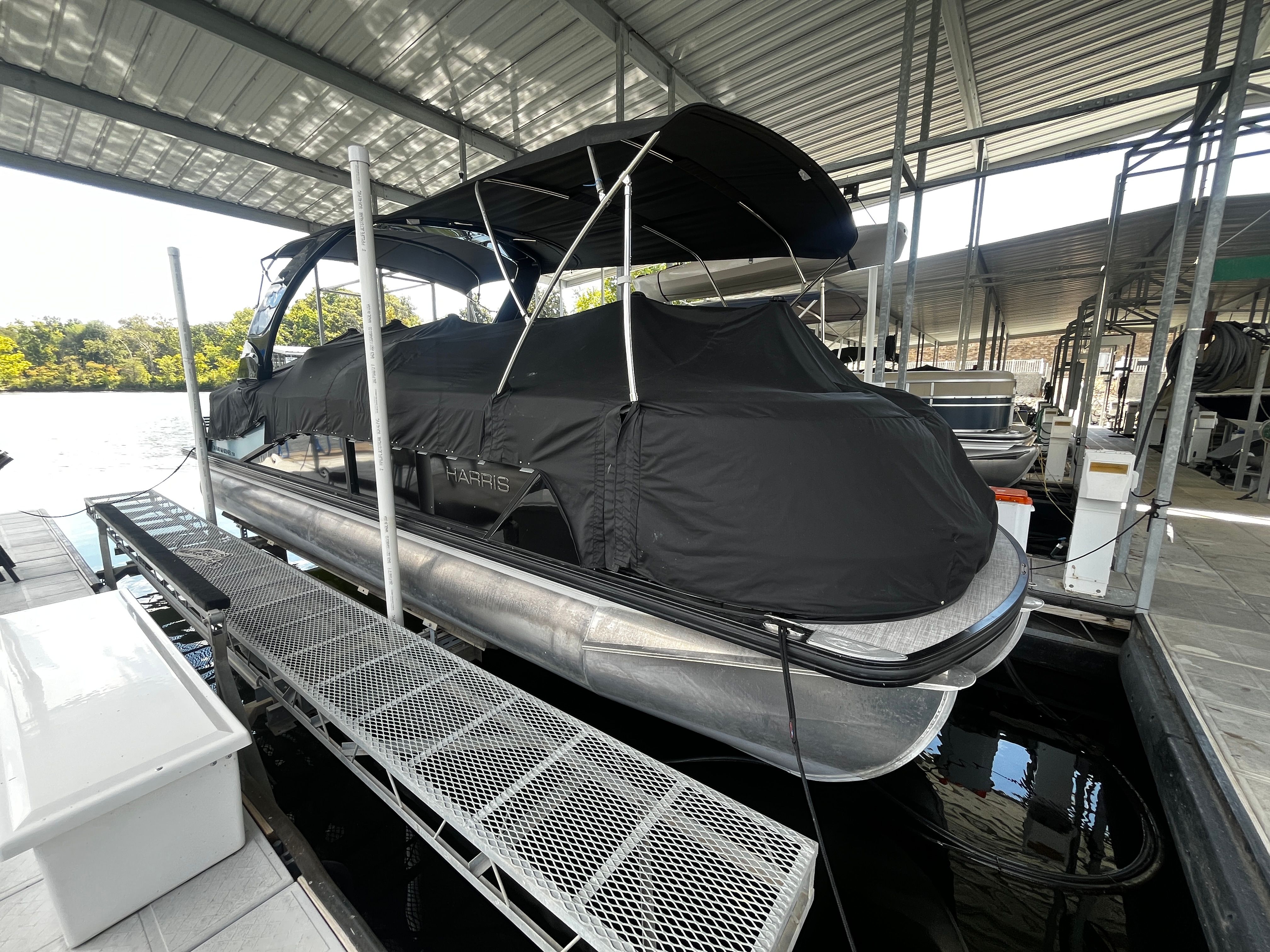 2023 Harris 250 GM Image Thumbnail #3