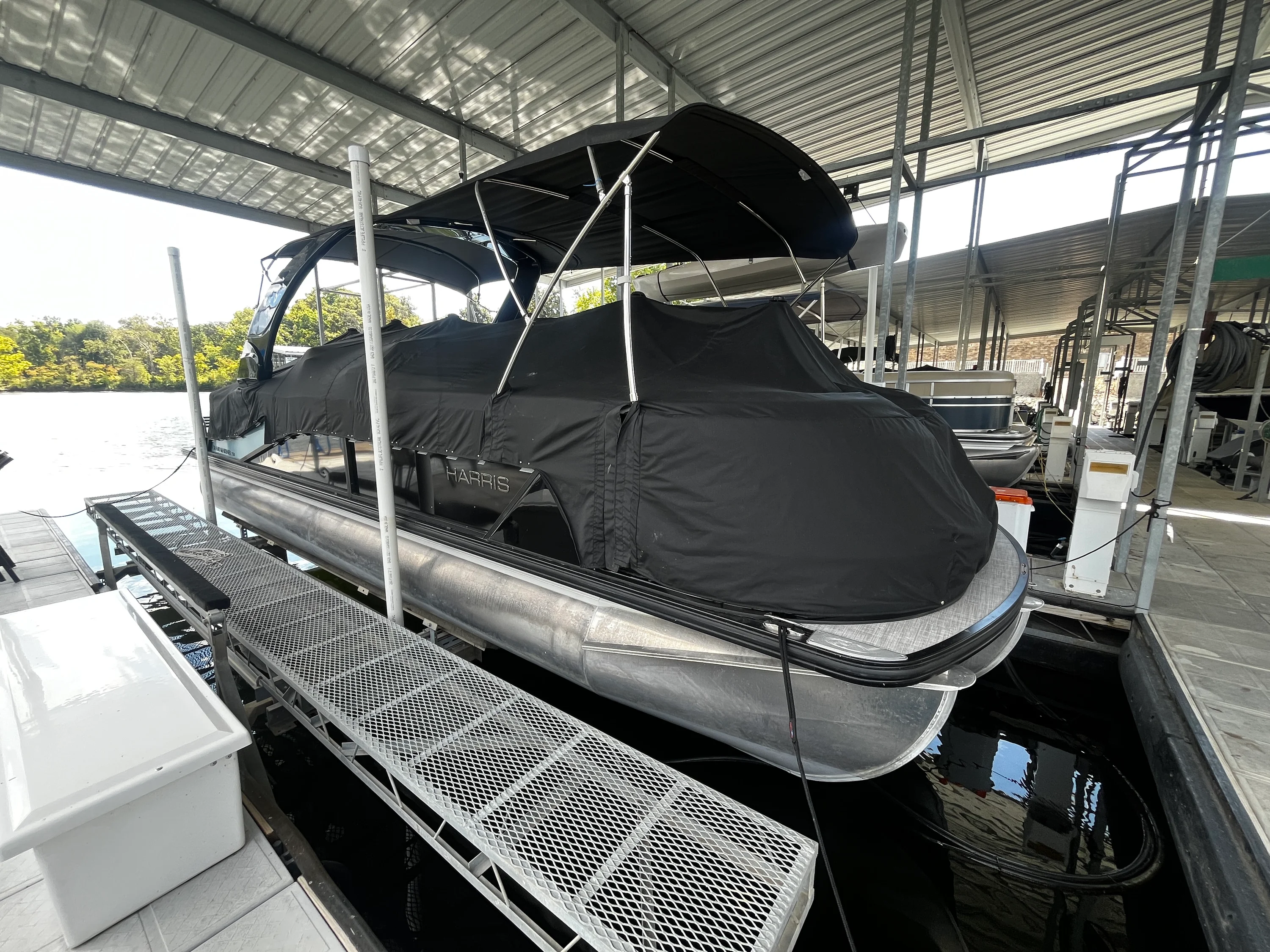 2023 Harris 250 GM Image Thumbnail #3