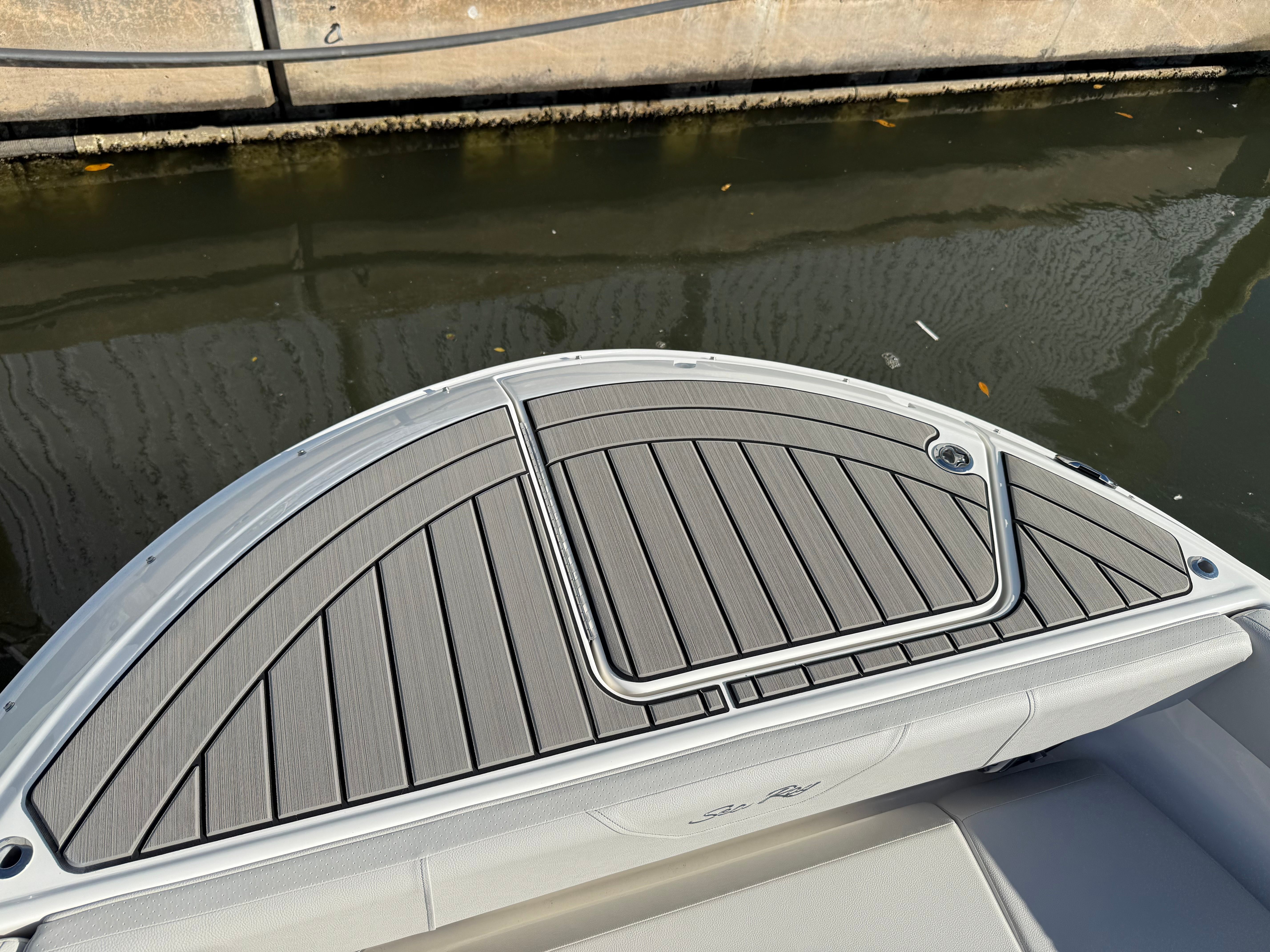 2025 Sea Ray SDX 270 Outboard Image Thumbnail #42