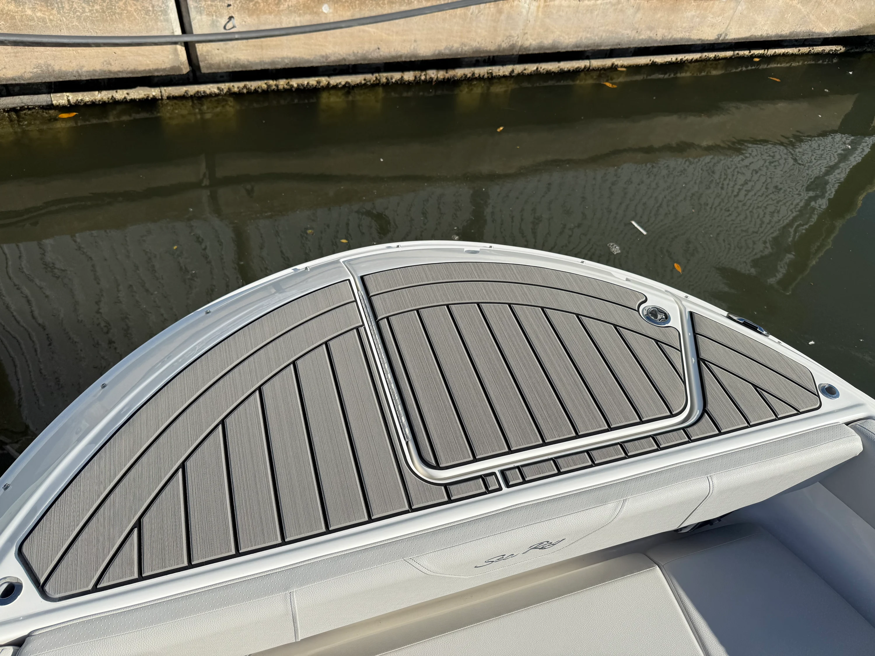 2025 Sea Ray SDX 270 Outboard Image Thumbnail #42