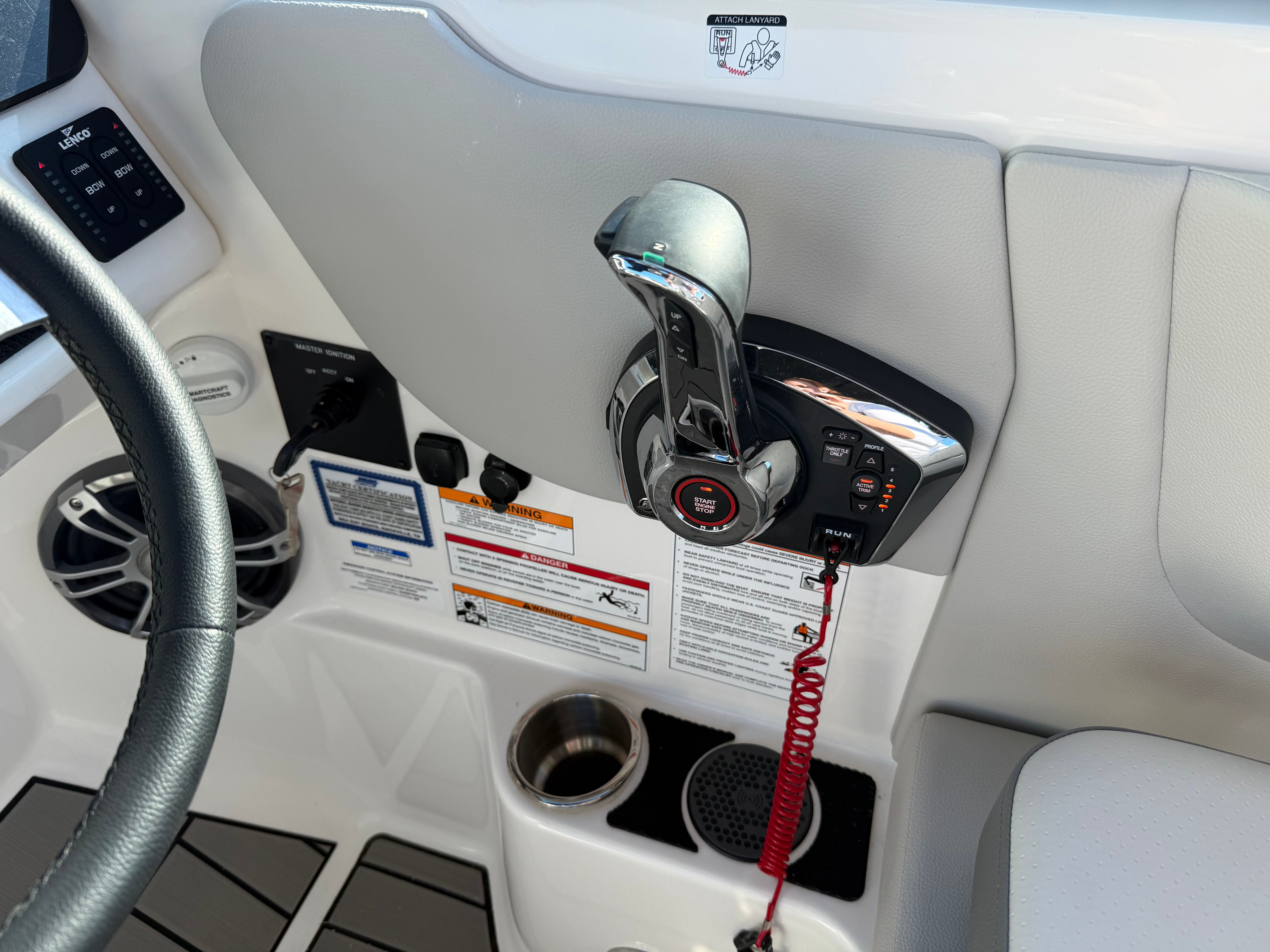 2025 Sea Ray SDX 270 Outboard Image Thumbnail #36